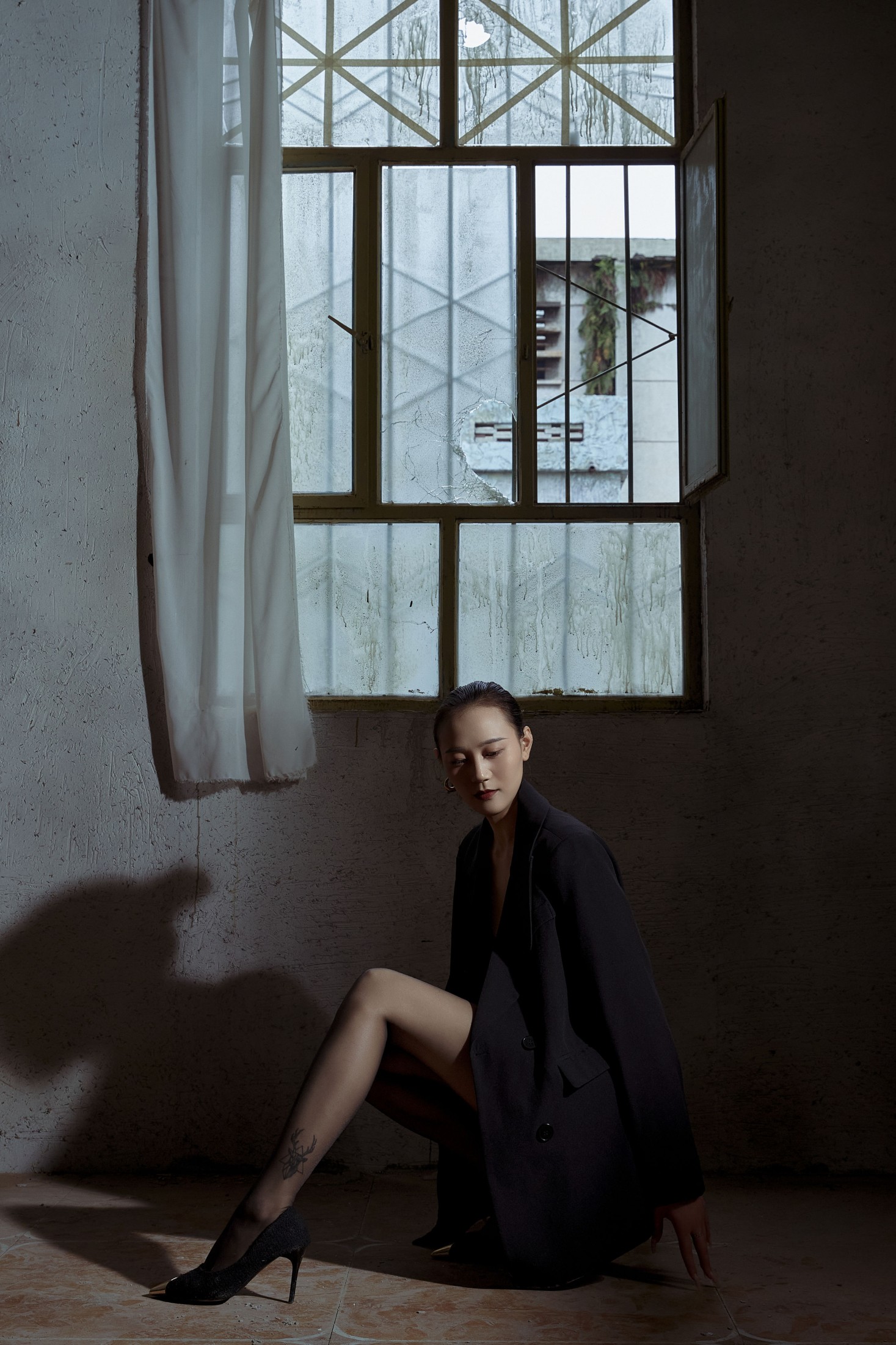 阳阳 – 《Ruins》[28P]