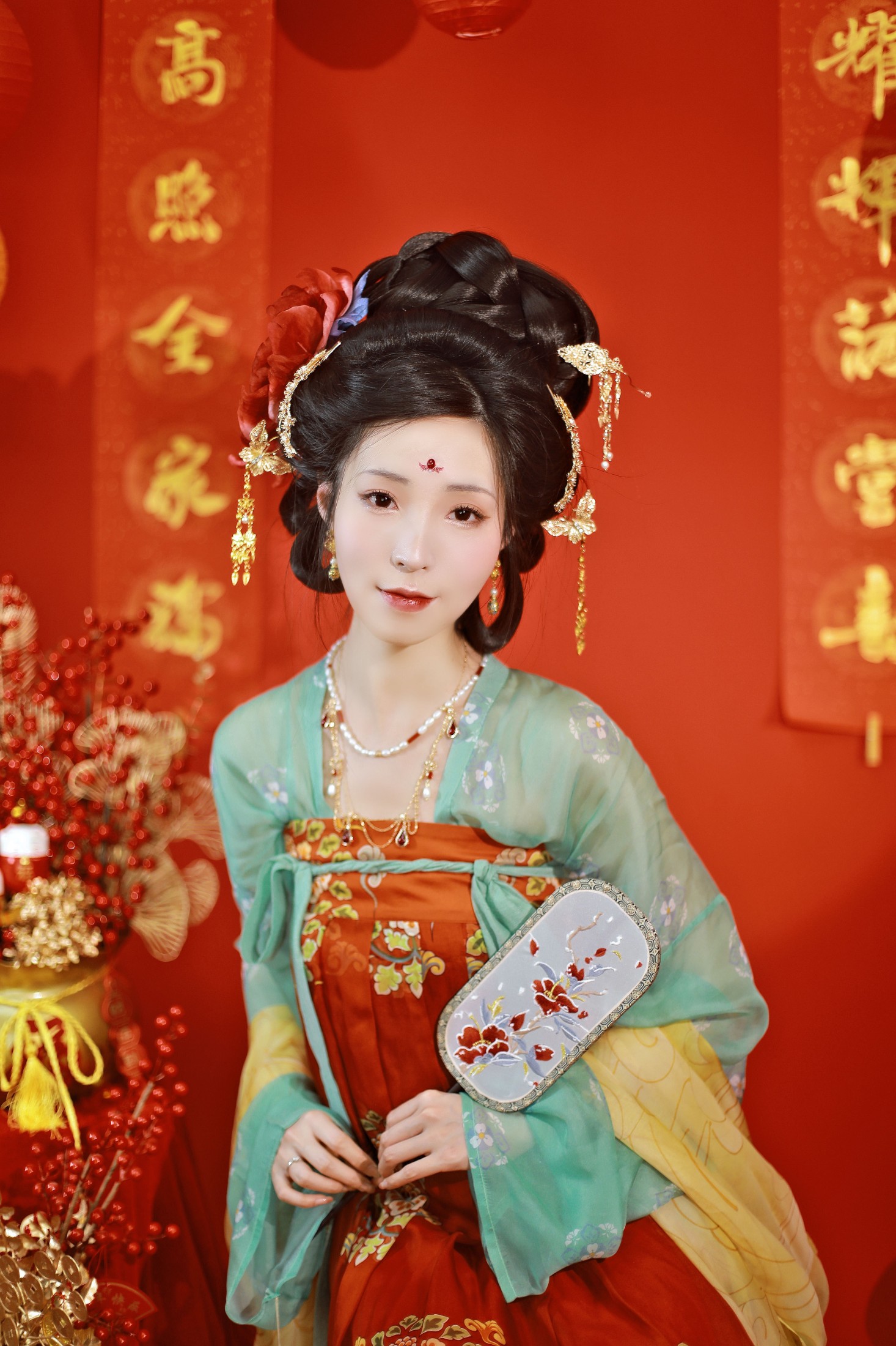 李猜 – 《烟火年年》[22P]