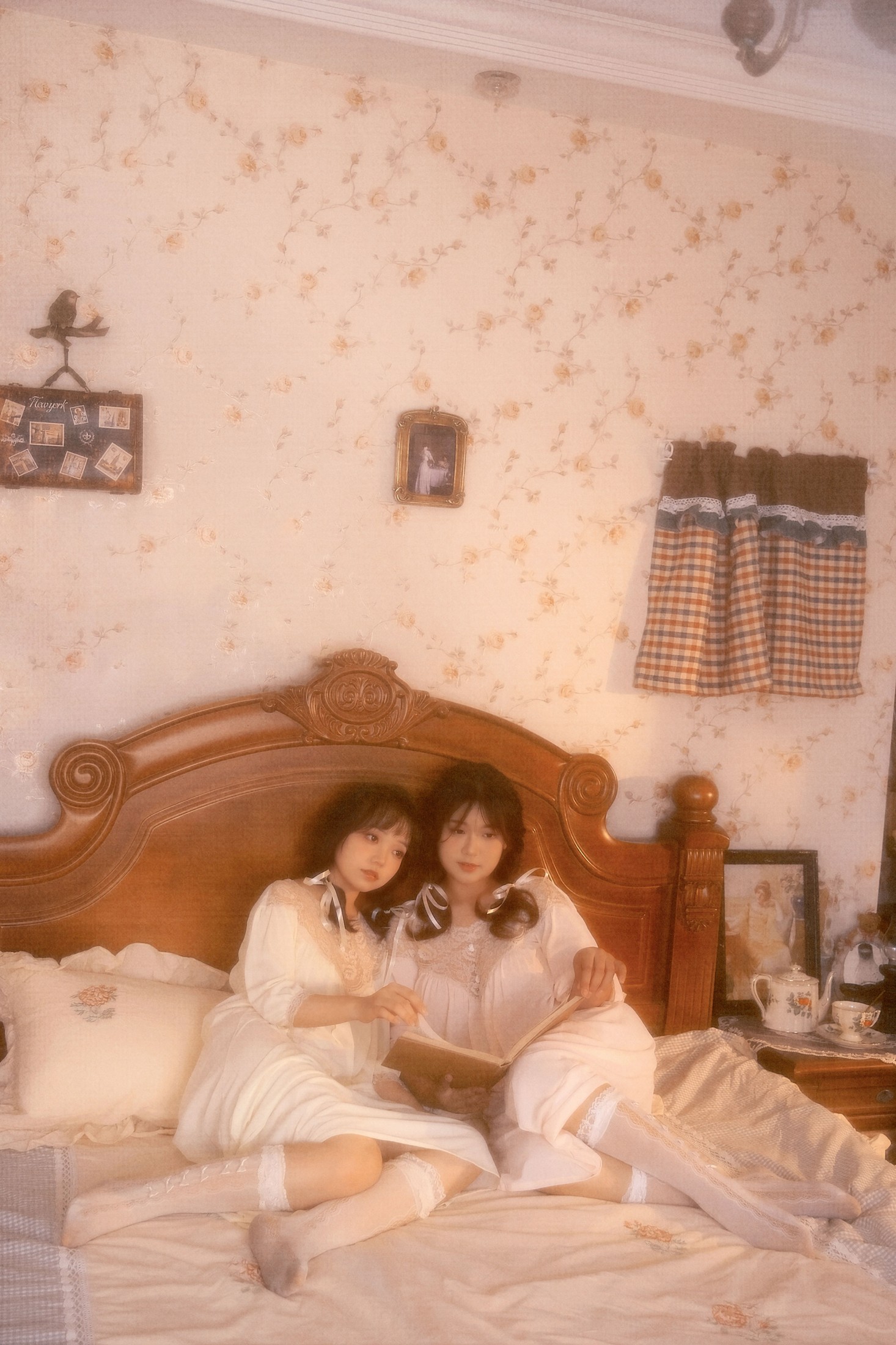 贝贝bu睡觉 南南 – 《双生》[16P]