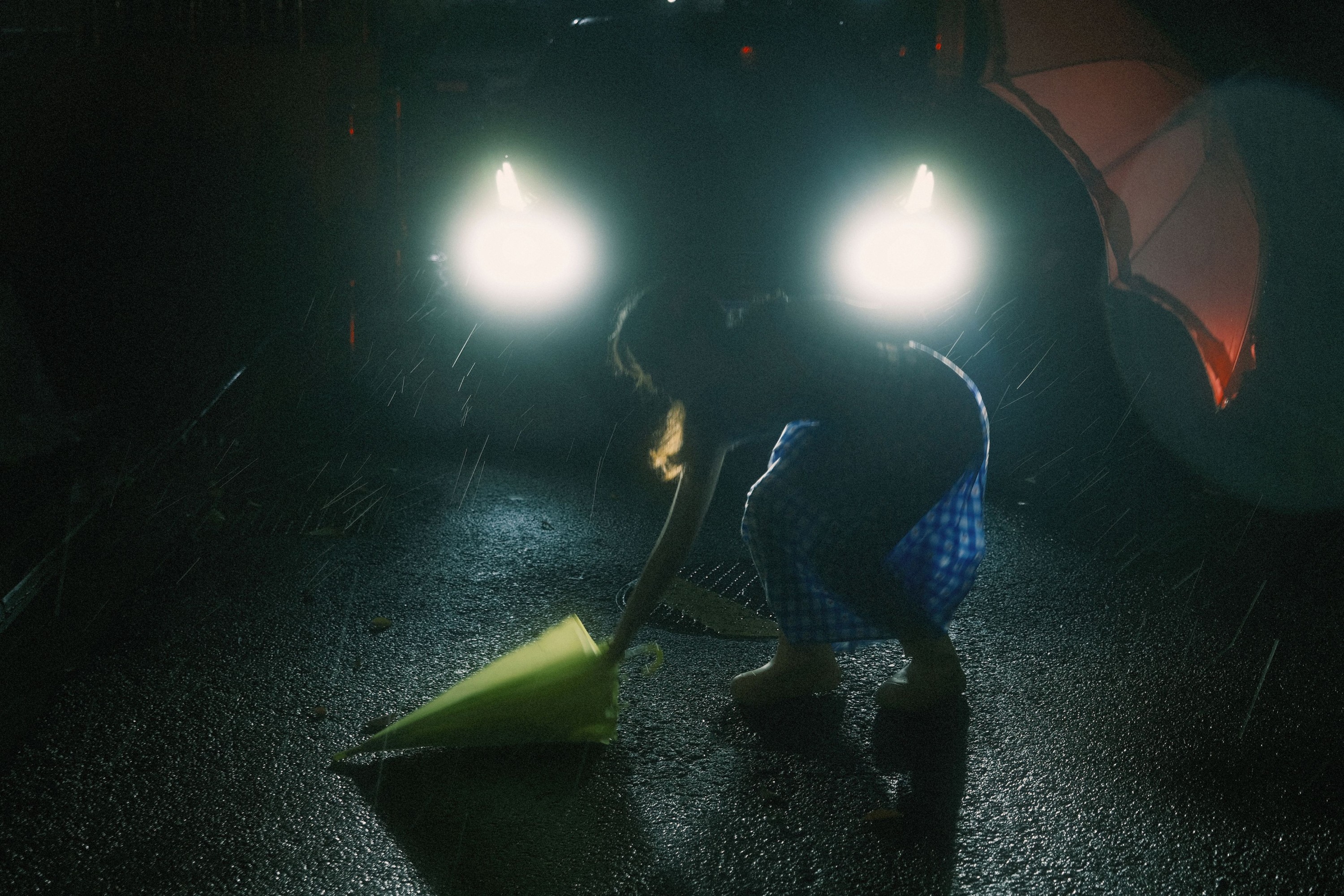 贝贝bu睡觉 – 《台风天狂欢》[19P]