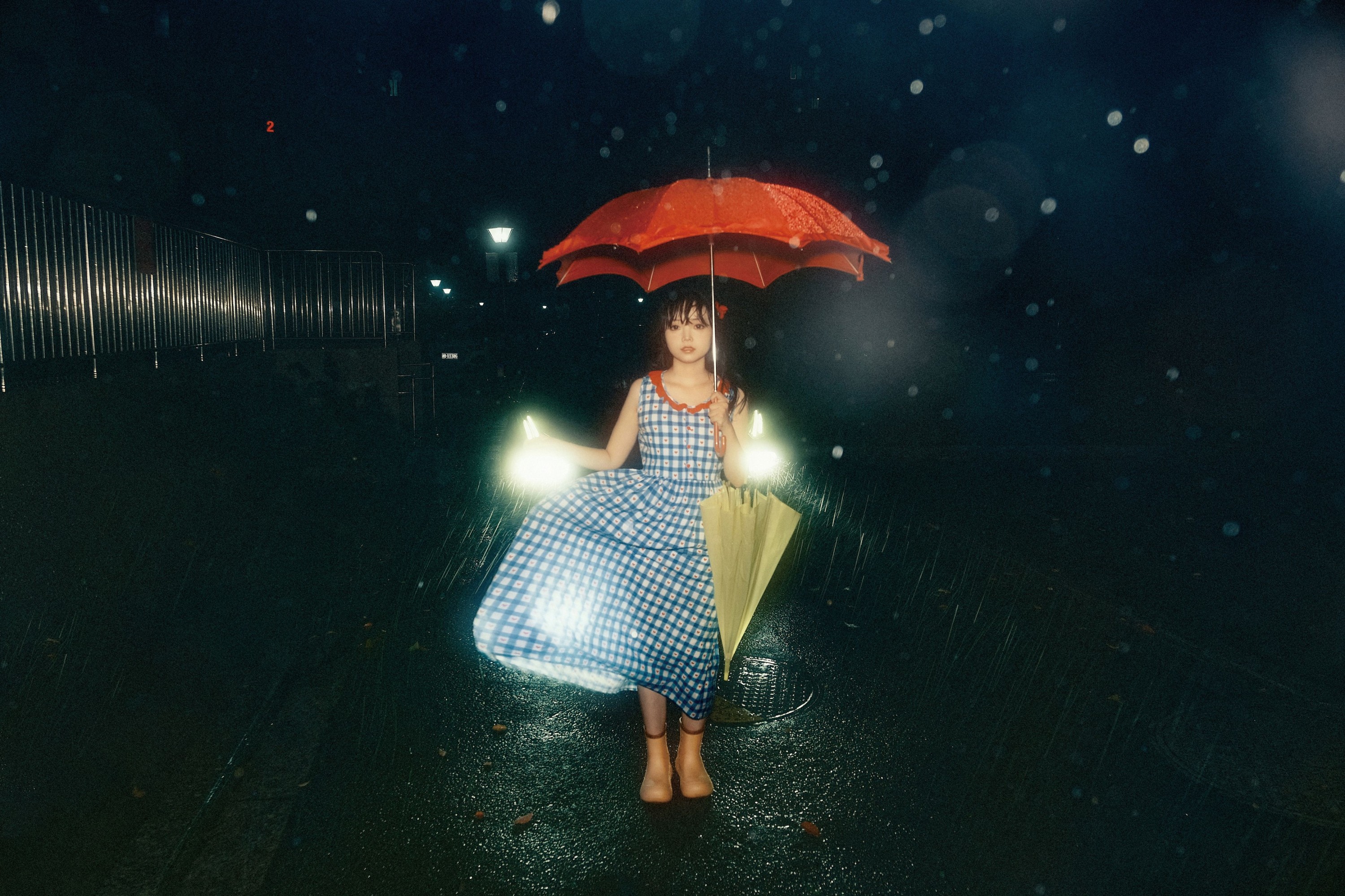 贝贝bu睡觉 – 《台风天狂欢》[19P]