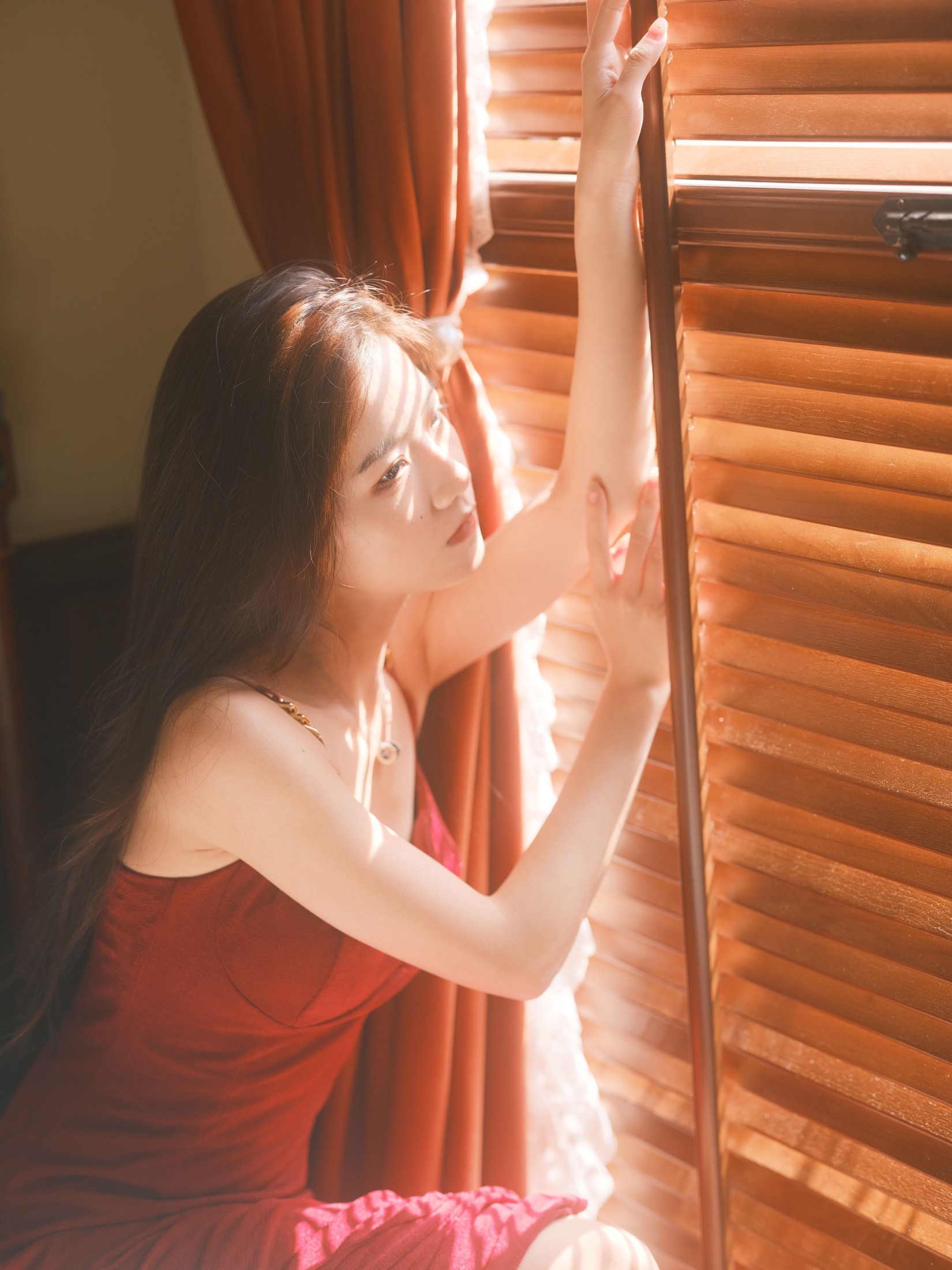 Winggle11 – 《红裳静韵》[26P]