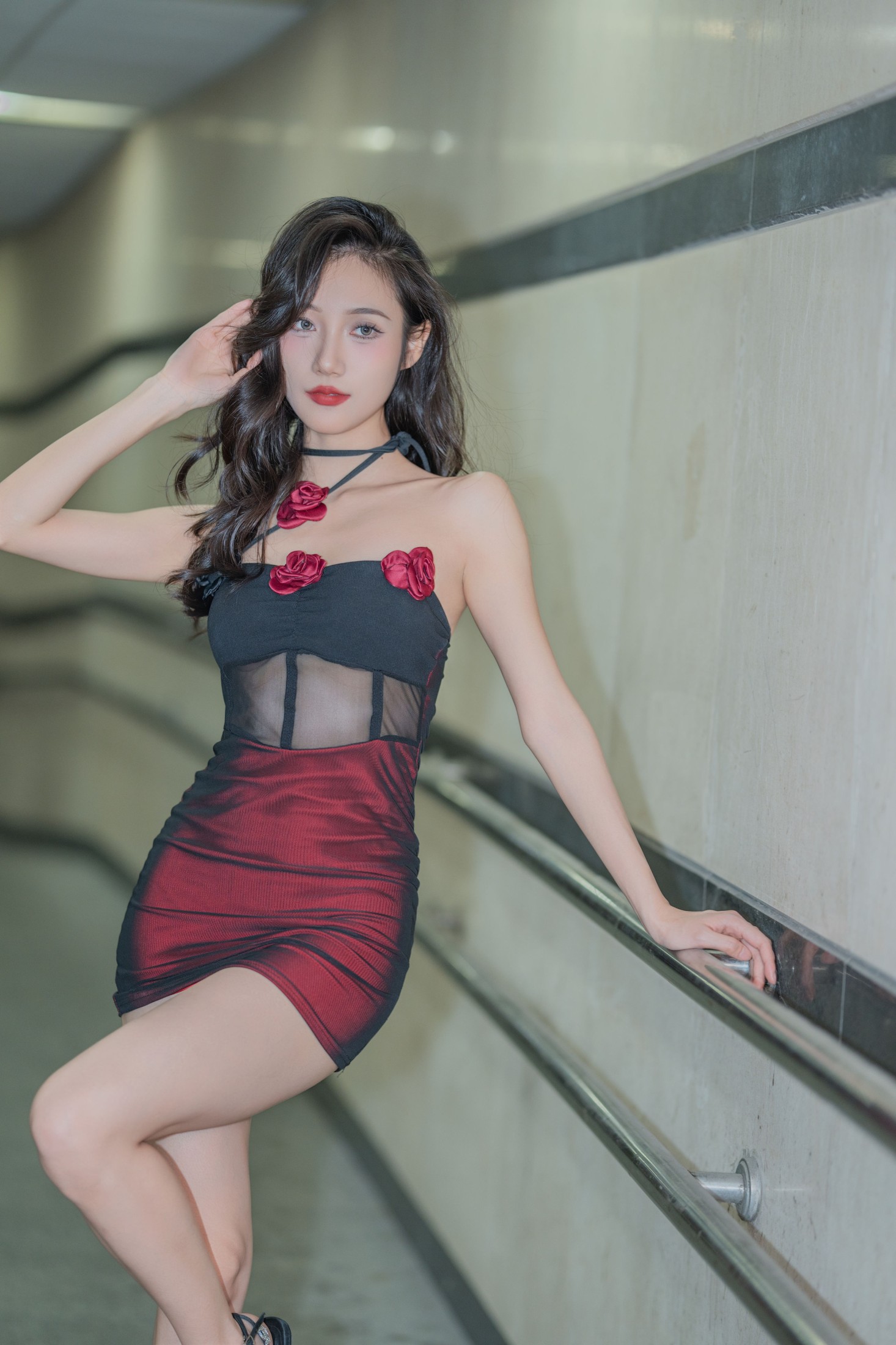 o1ne万 – 《隧道倩影》[22P]