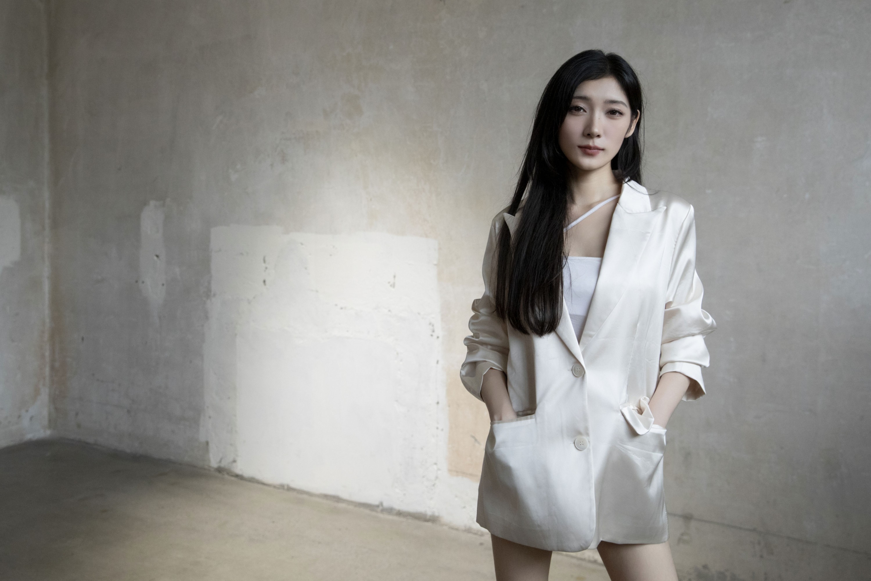 YFALA – 《CURTAIN CALL》[39P]