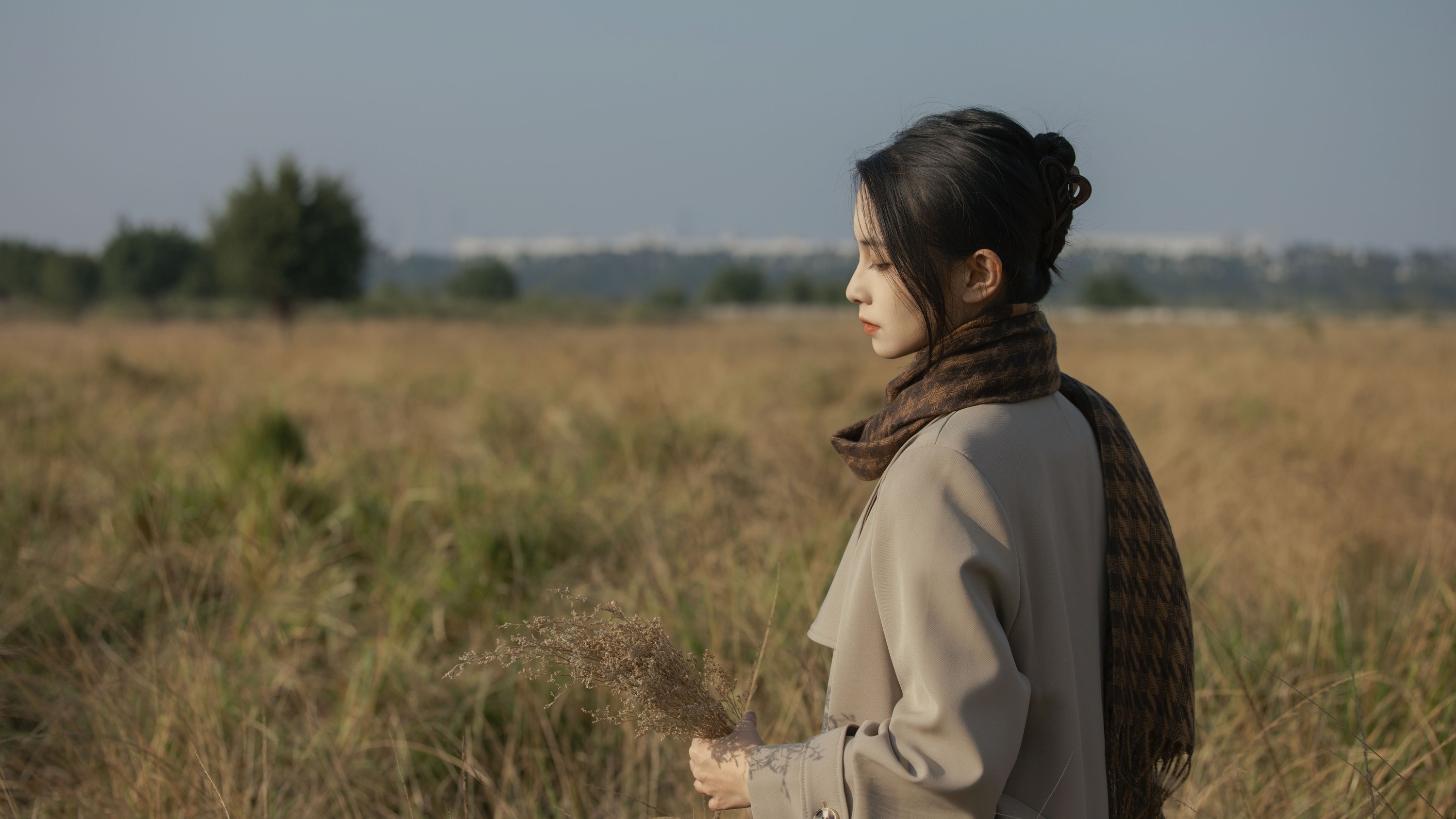 小高同学 – 《在人间》[27P]