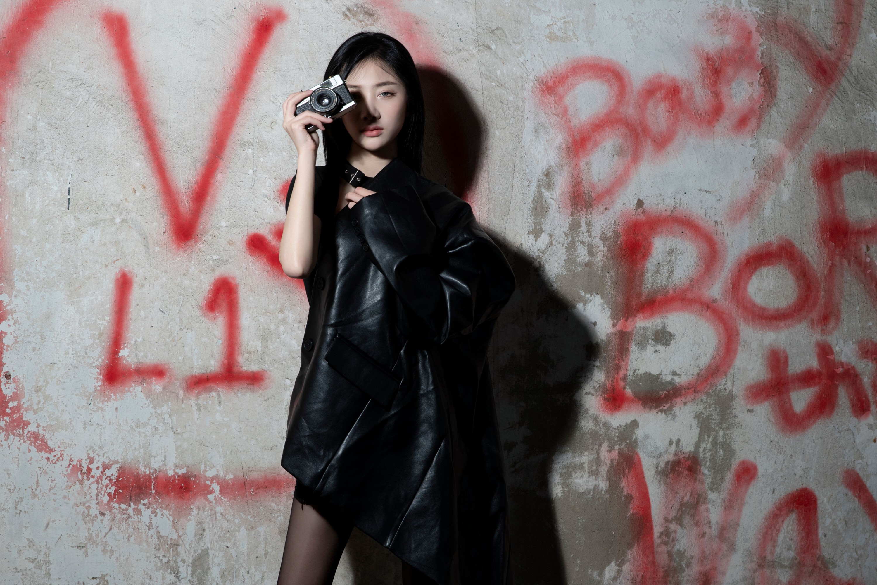 徐徐 – 《黑山》[39P]