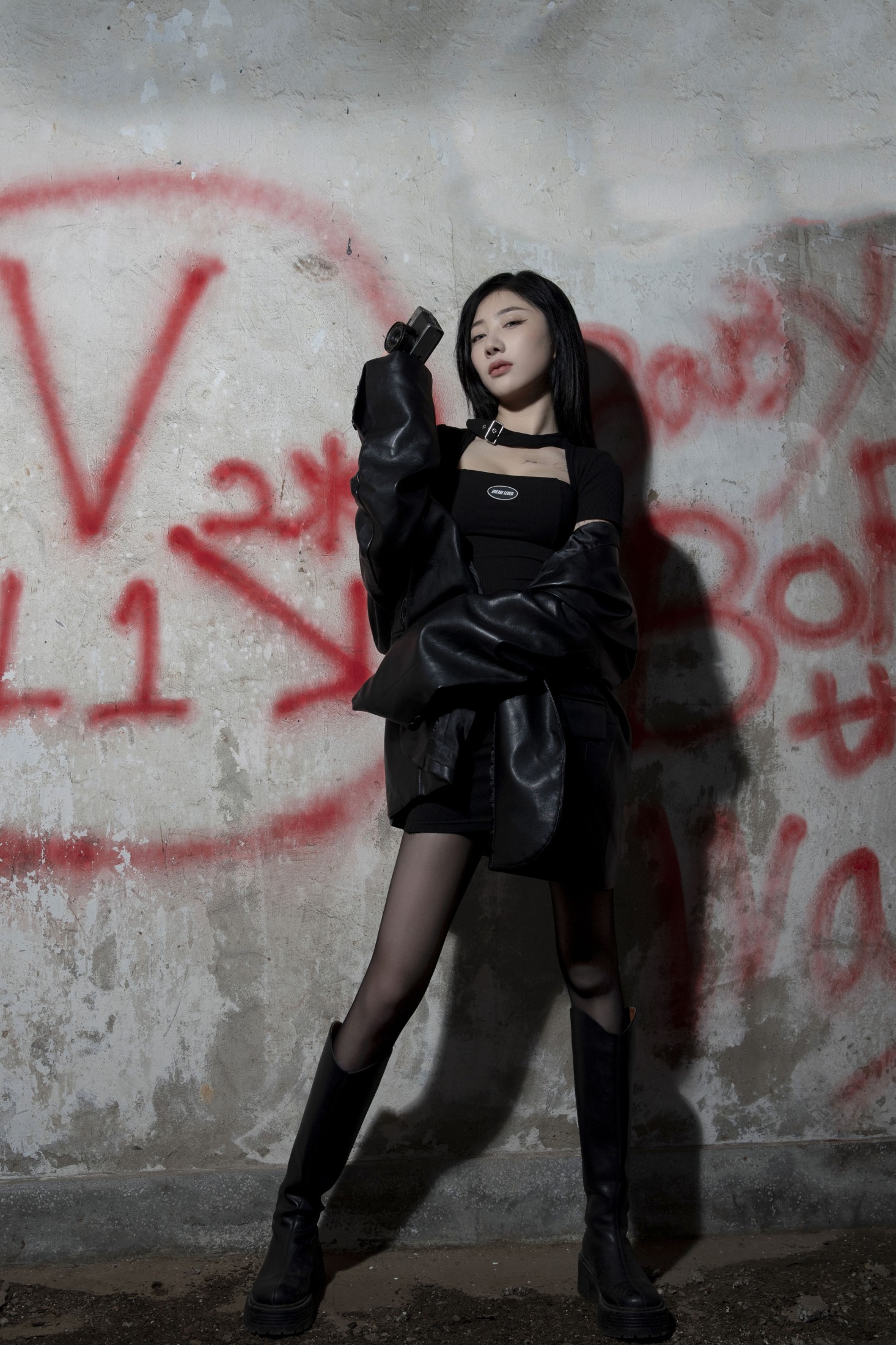 徐徐 – 《黑山》[39P]