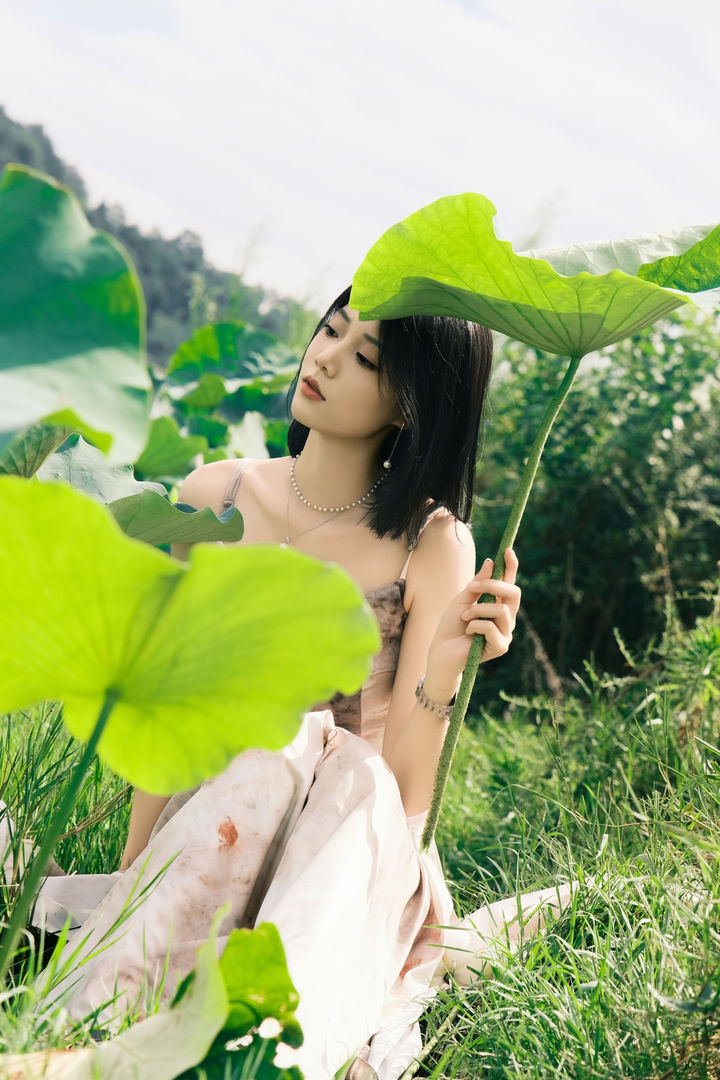 李悦 – 《那年夏荷》[21P]