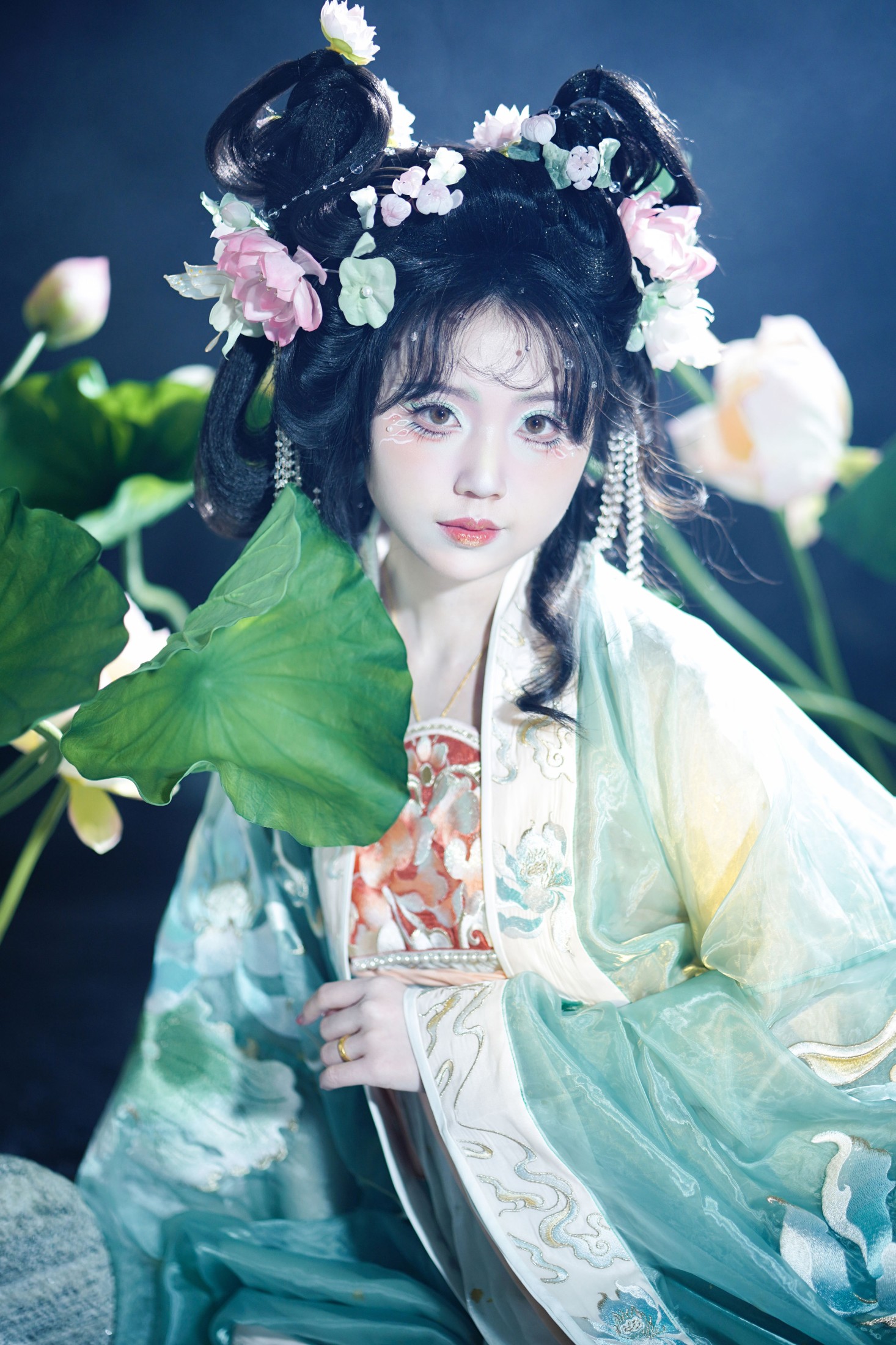 小小 – 《夏荷》[21P]