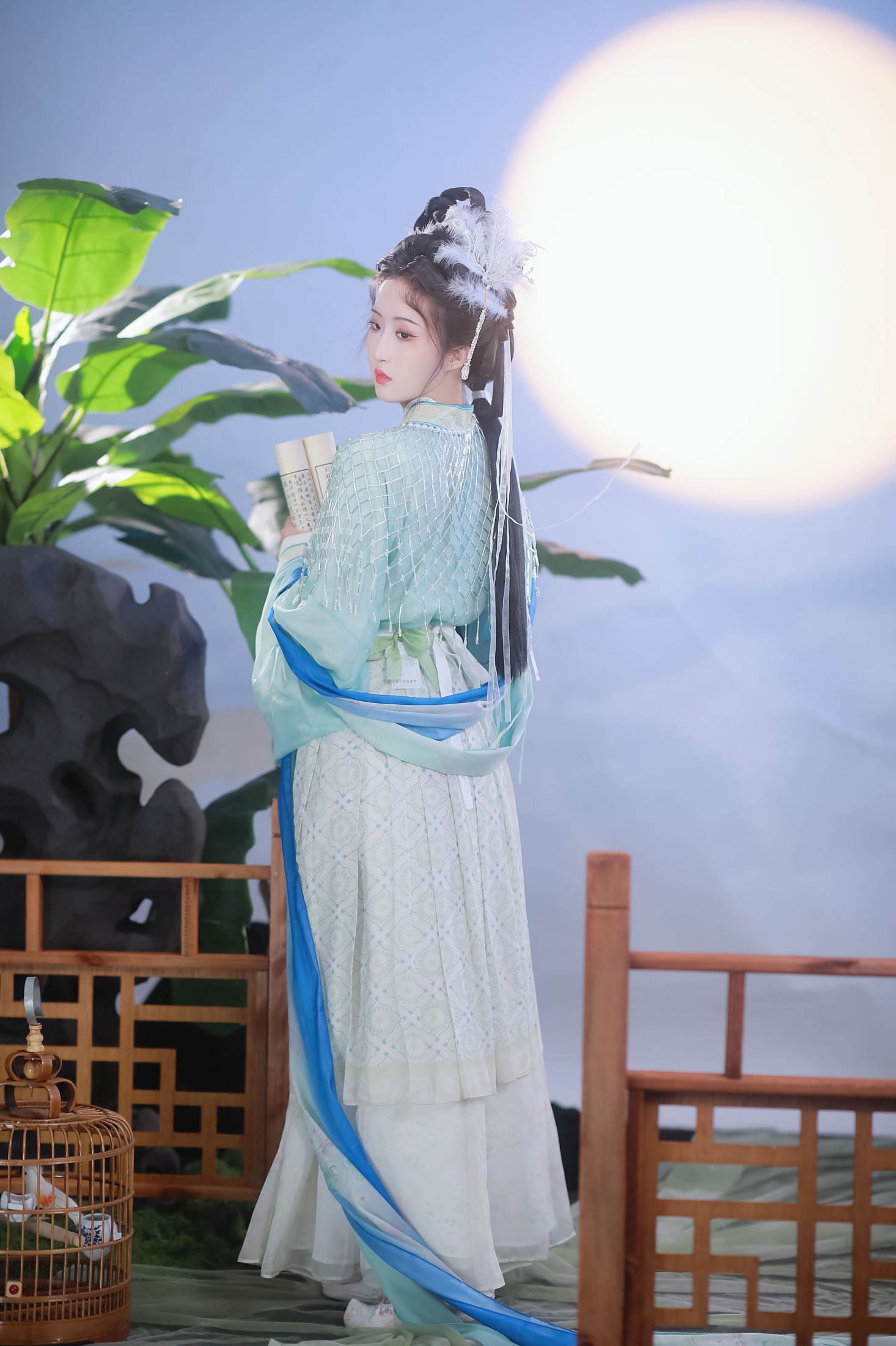 慕容 – 《月下》[28P]