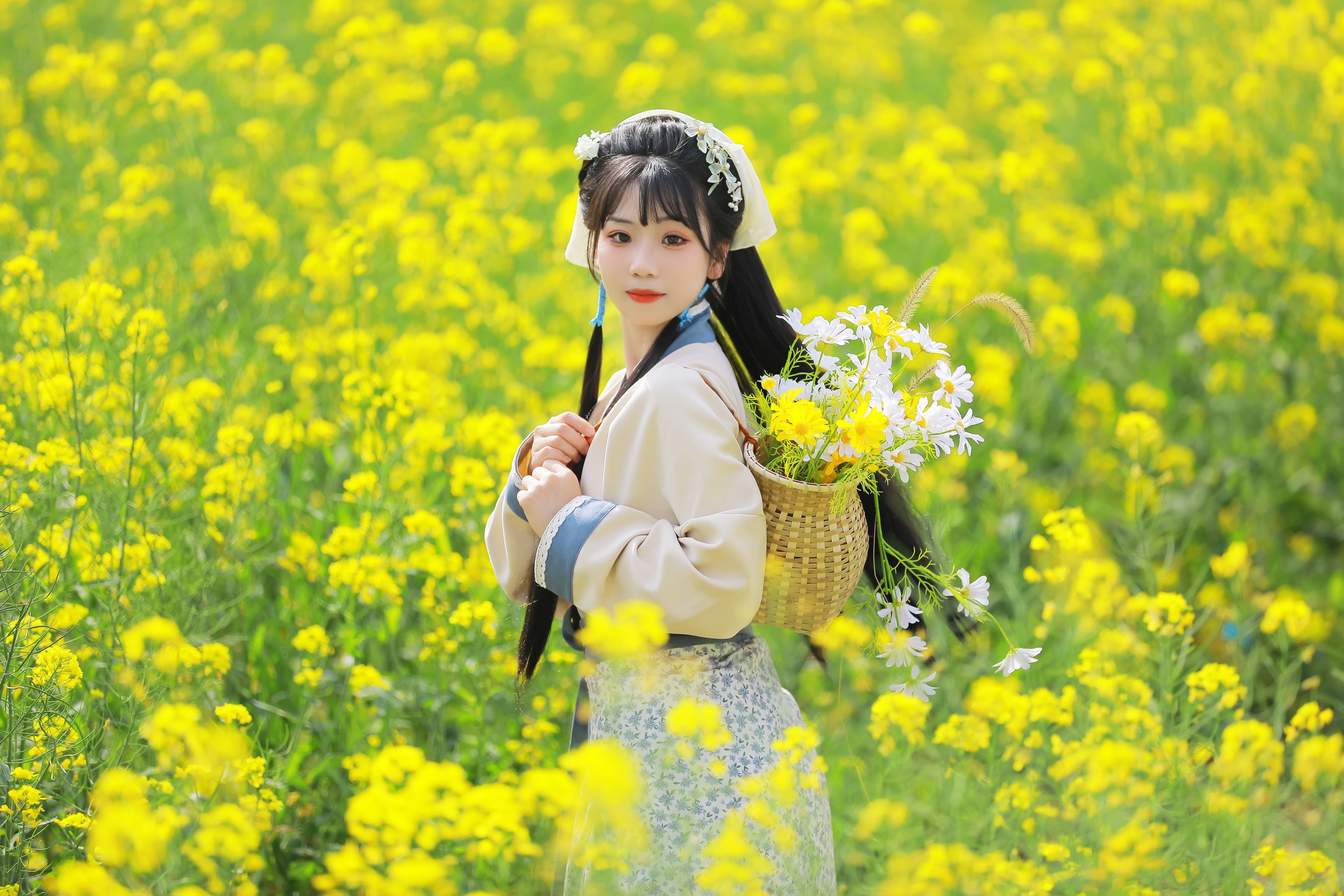 周周Ay – 《春下行》[25P]