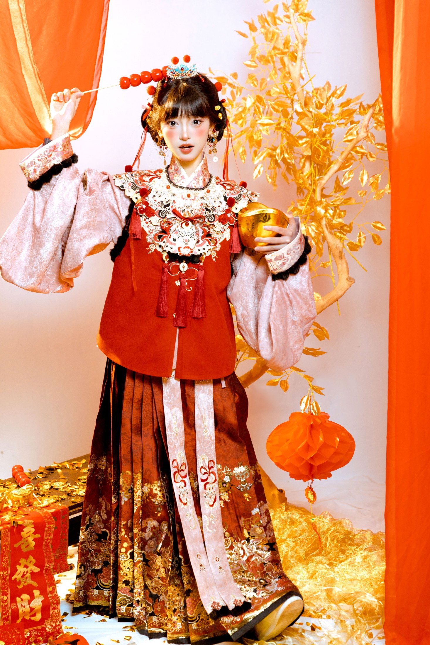 冷酷王爷 – 《新年快乐》[24P]