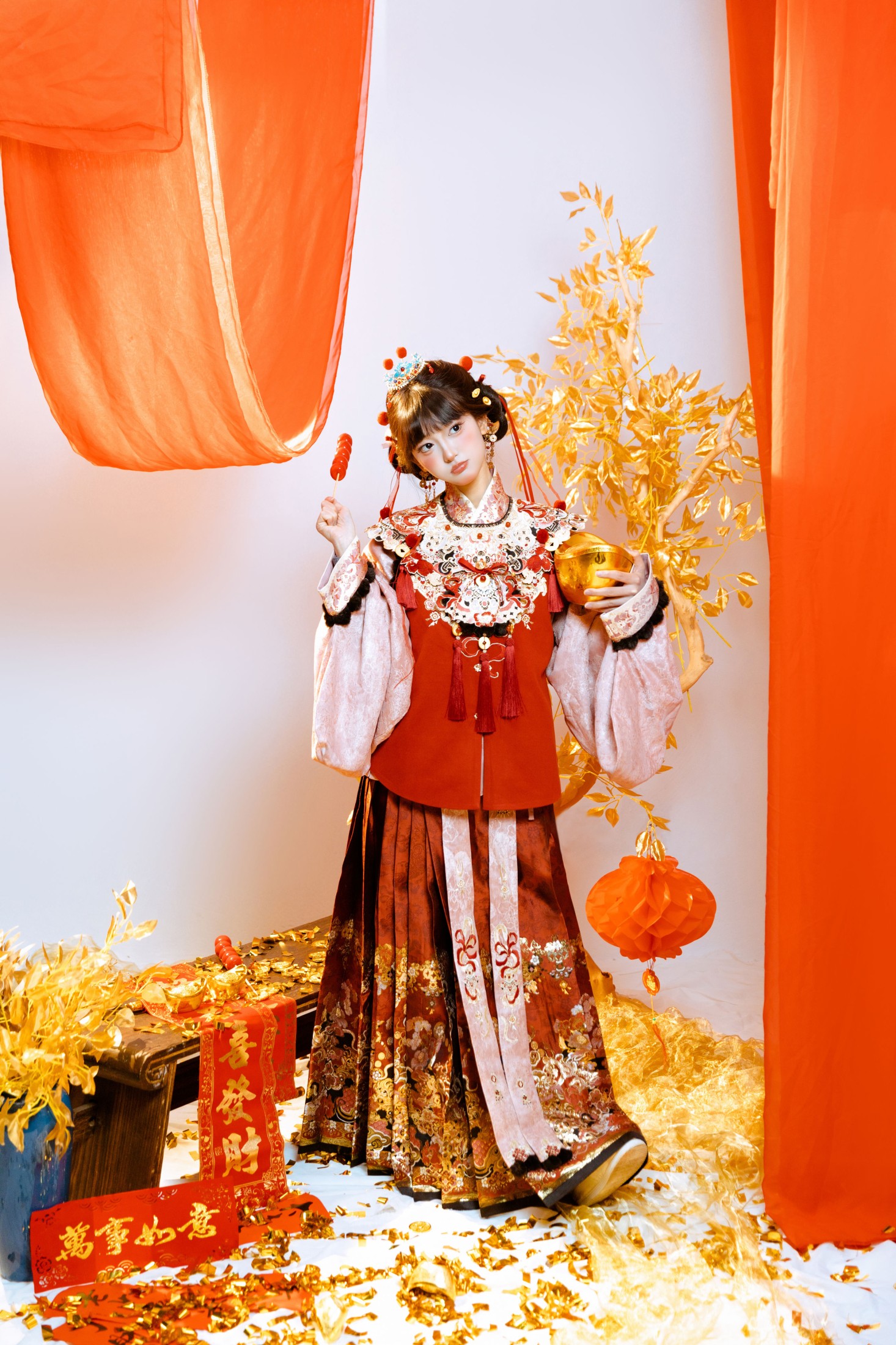 冷酷王爷 – 《新年快乐》[24P]