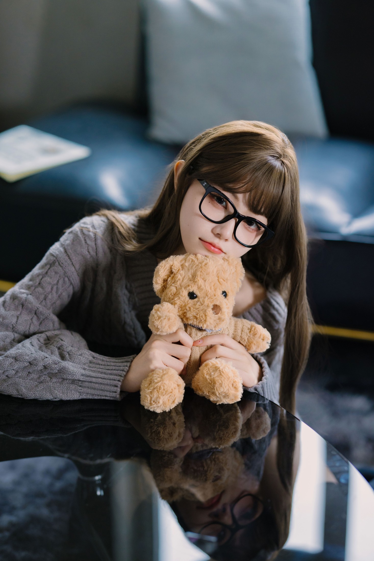 梨大王 – 《灰色心情》[24P]