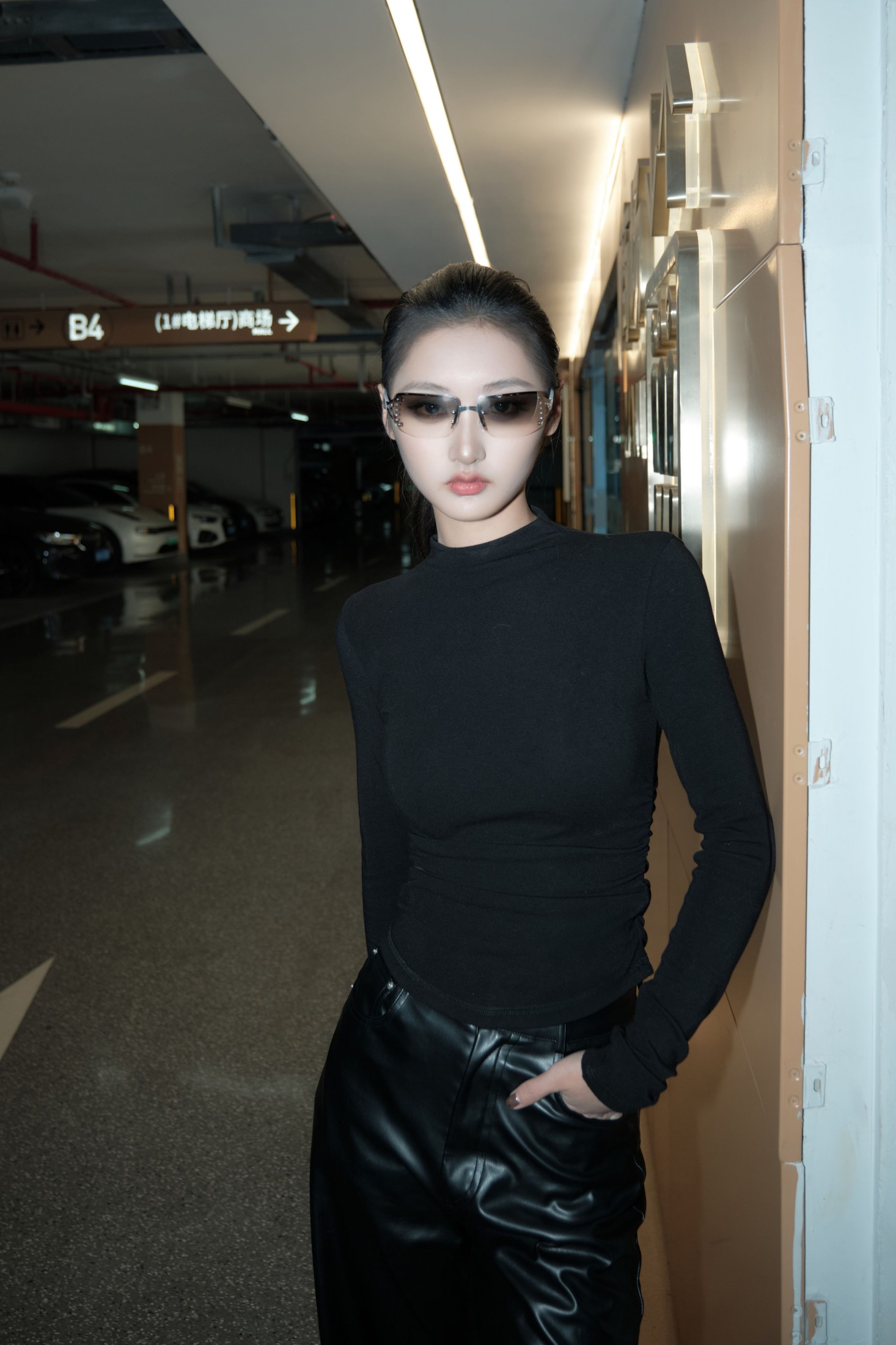 陈年小九 – 《酷辣时尚》[39P]