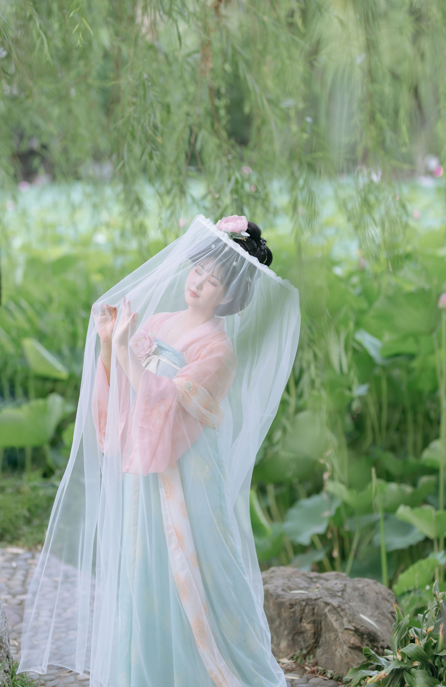 子小浔 – 《荷韵唐风》[28P]