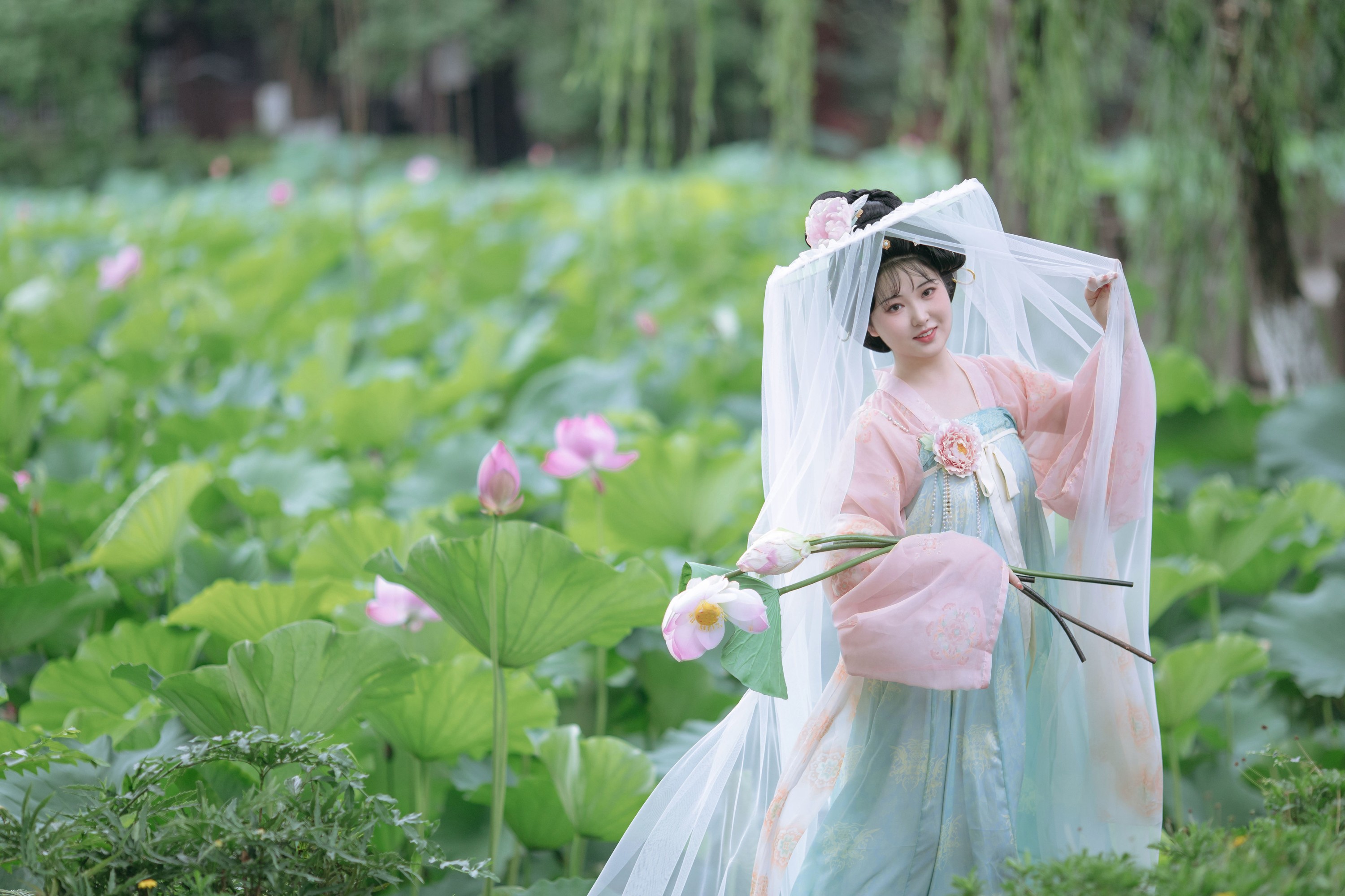 子小浔 – 《荷韵唐风》[28P]