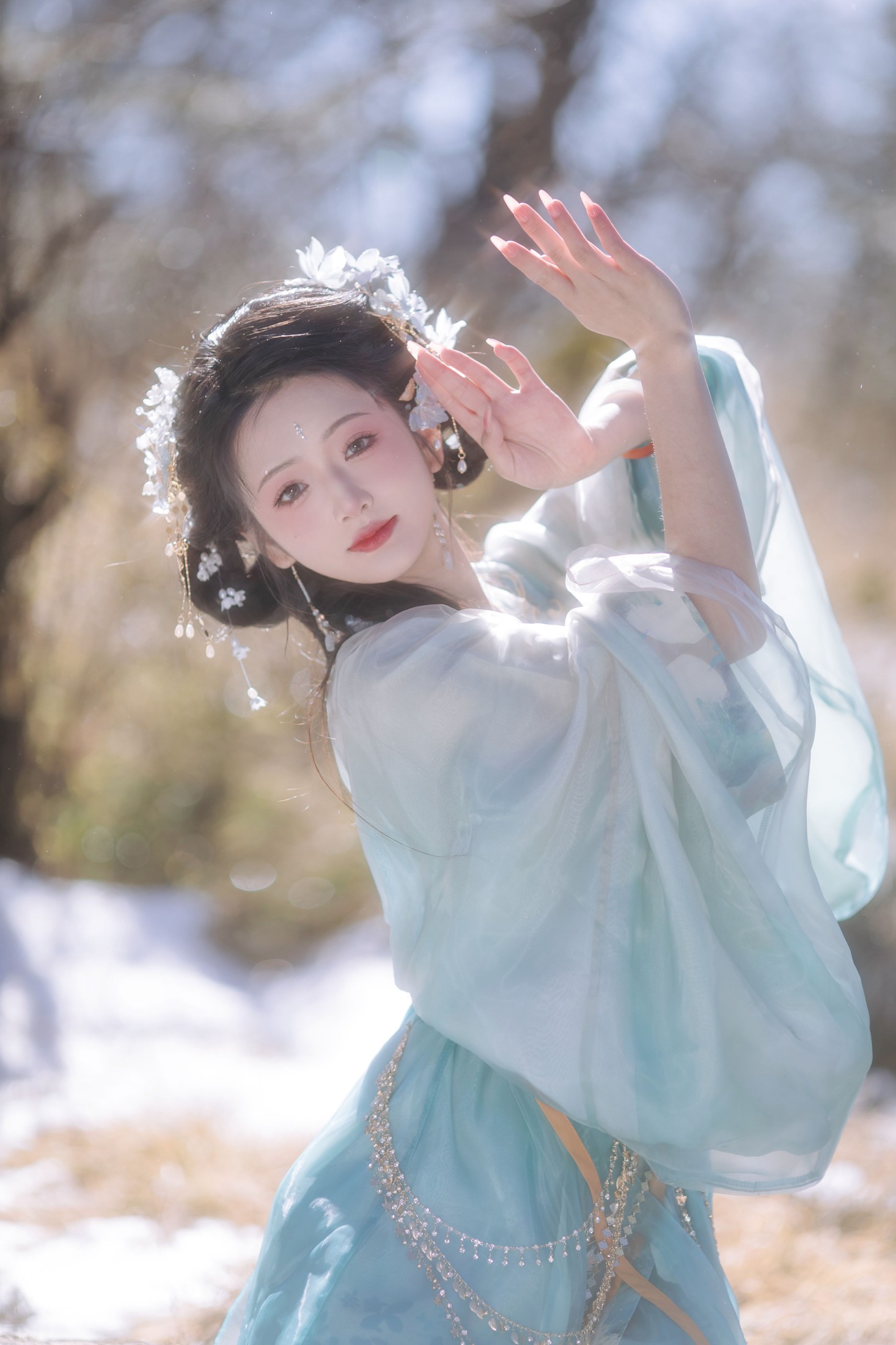 赤嫣在这里 – 《她从天山来》[21P]