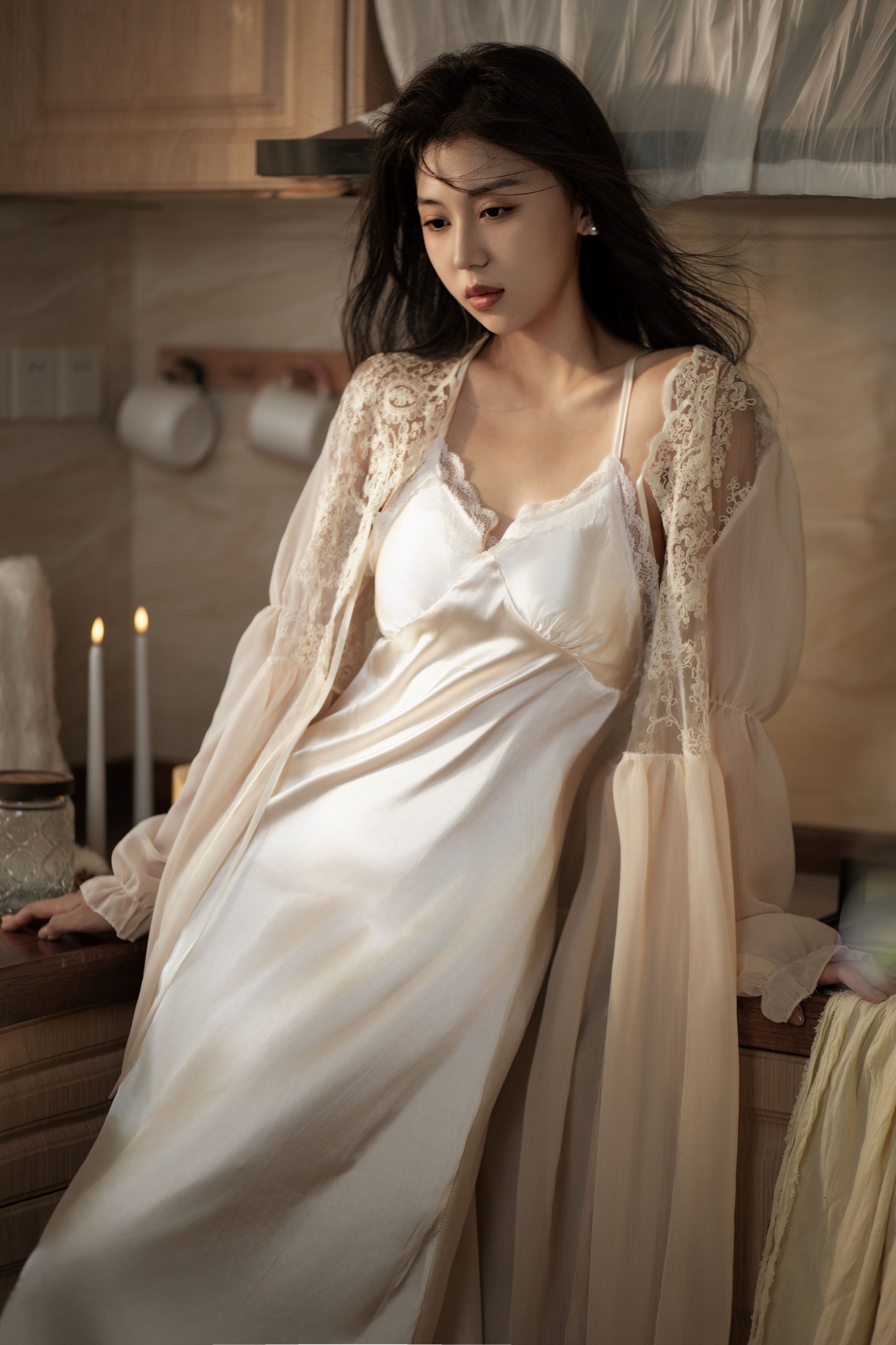 悦子 – 《周末悠闲的厨房少女》[13P]