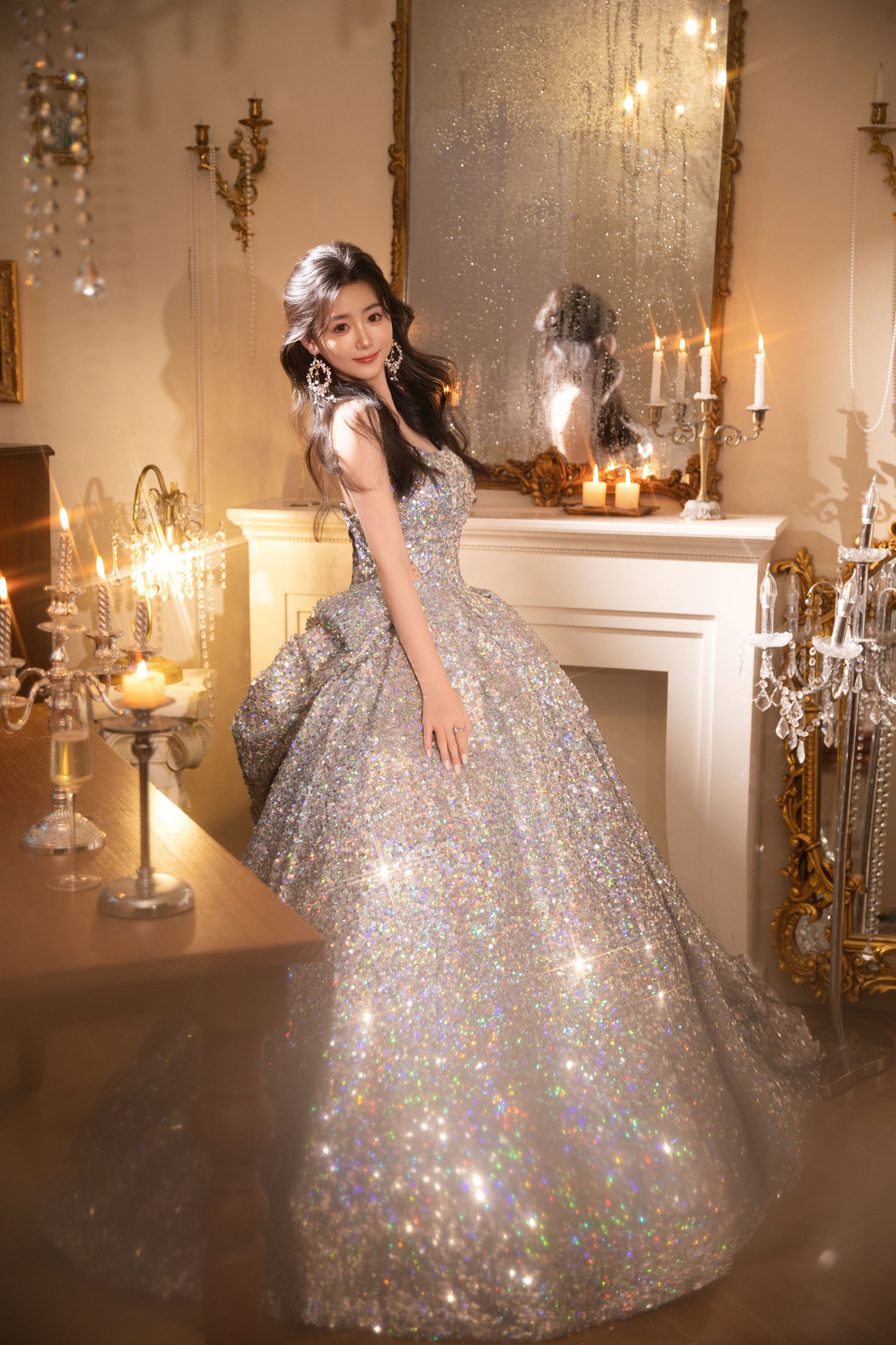 33+菠萝 – 《炫丽华尔兹》[15P]