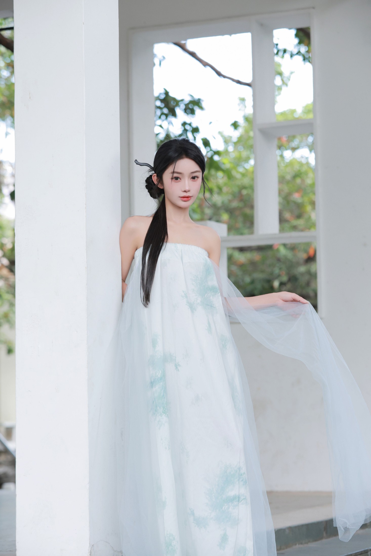 一同 – 《隰有荷华》[37P]