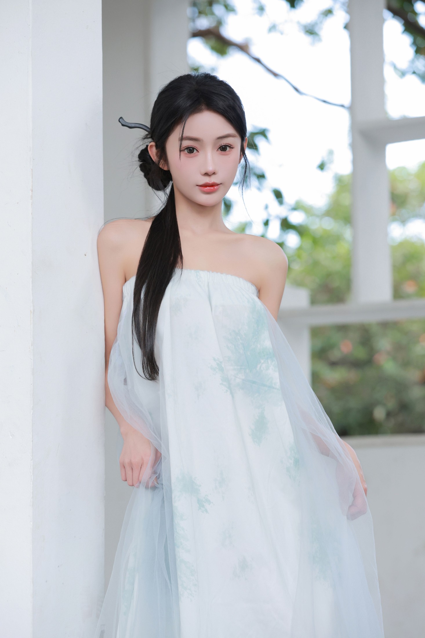 一同 – 《隰有荷华》[37P]