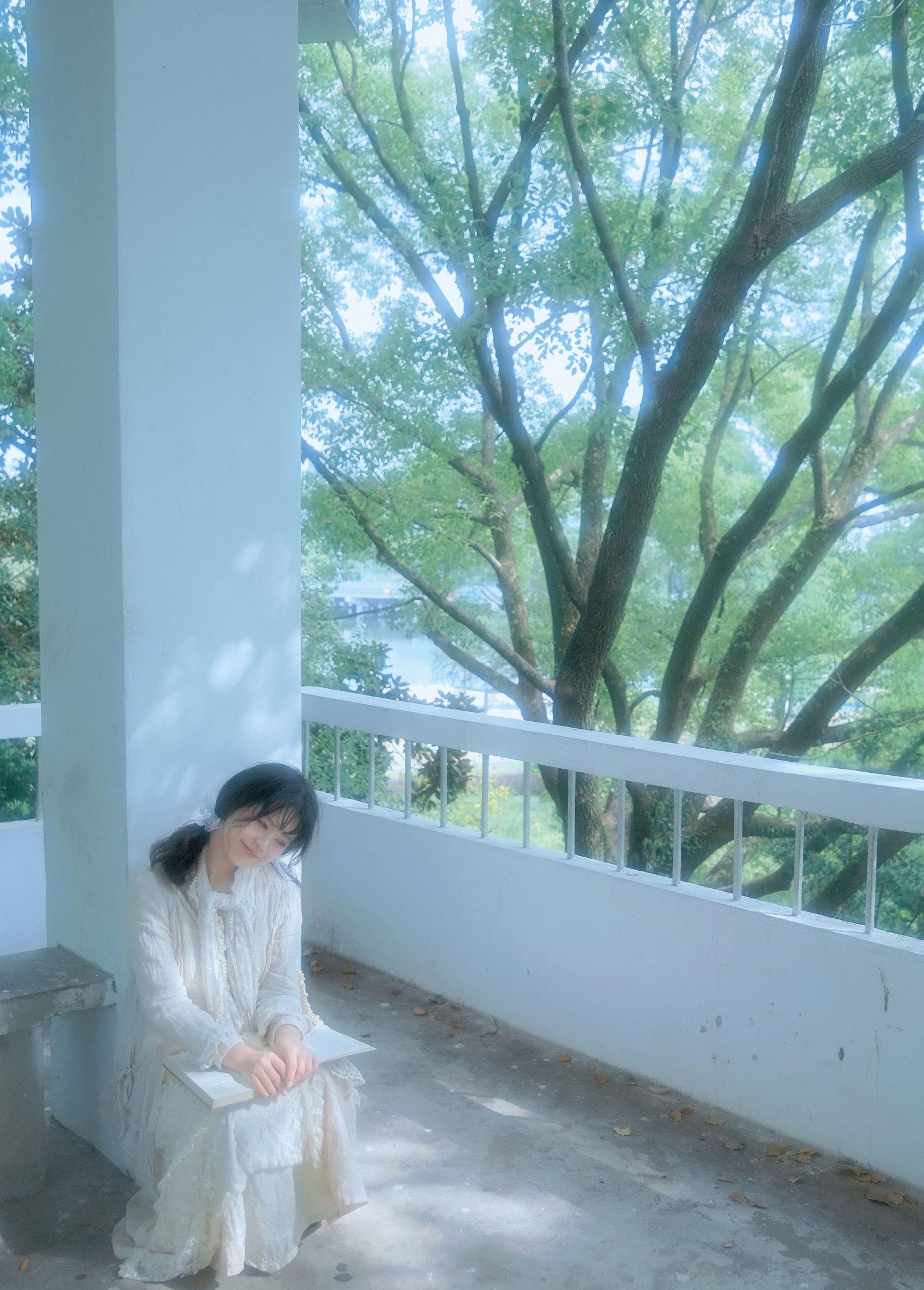 雁阿啾 – 《树与光》[18P]