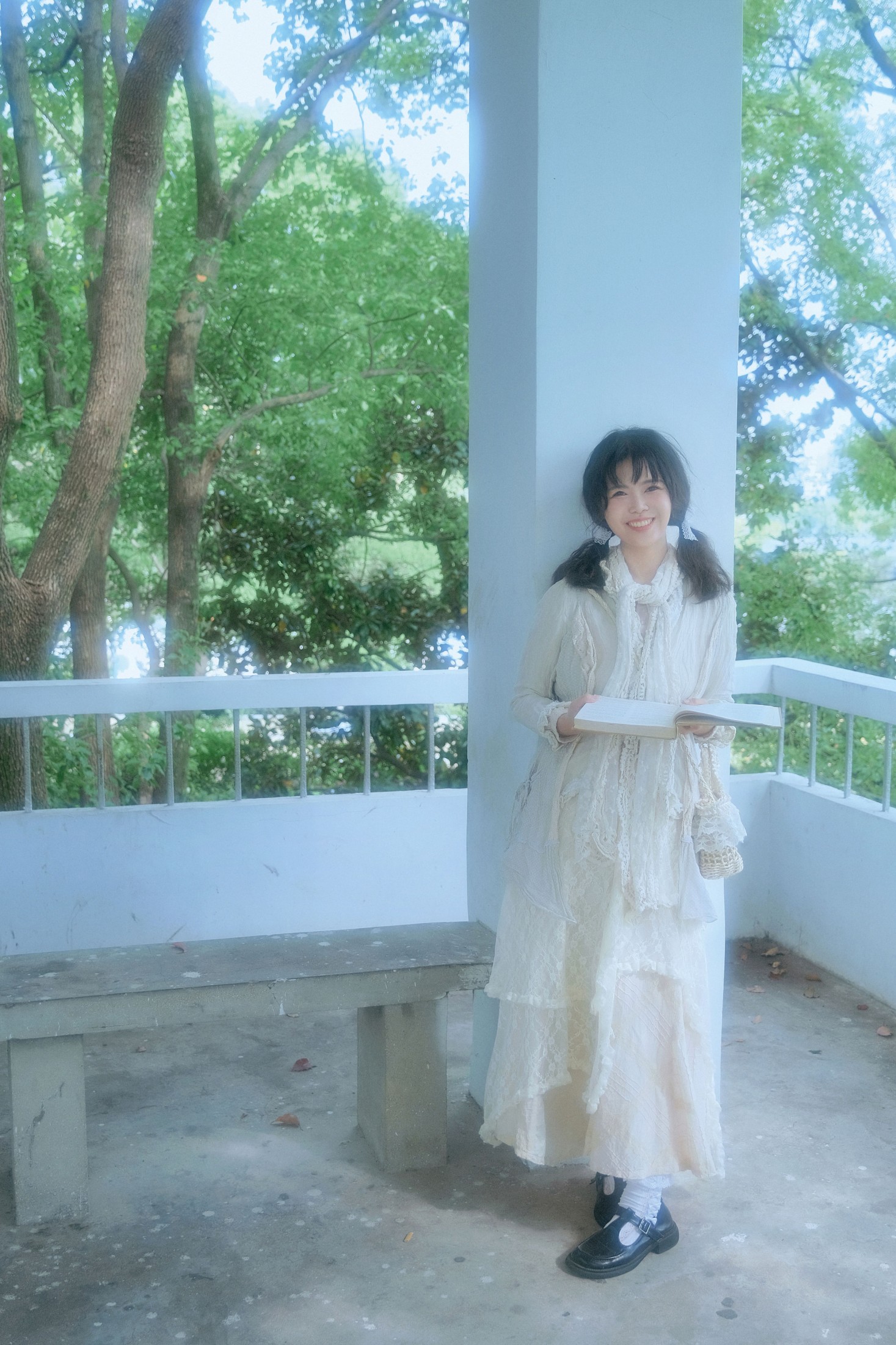 雁阿啾 – 《树与光》[18P]