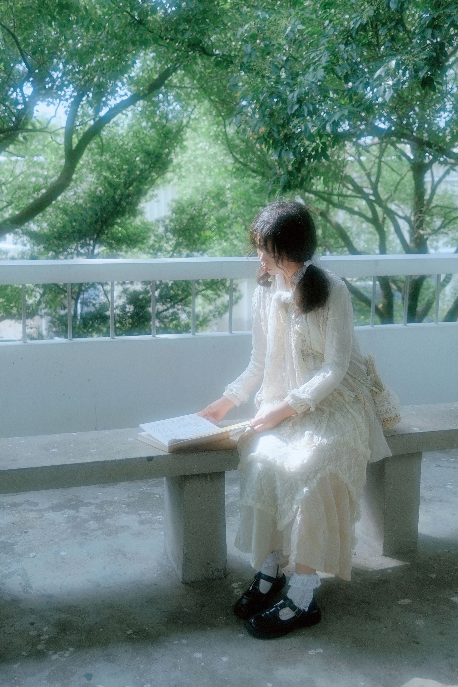 雁阿啾 – 《树与光》[18P]