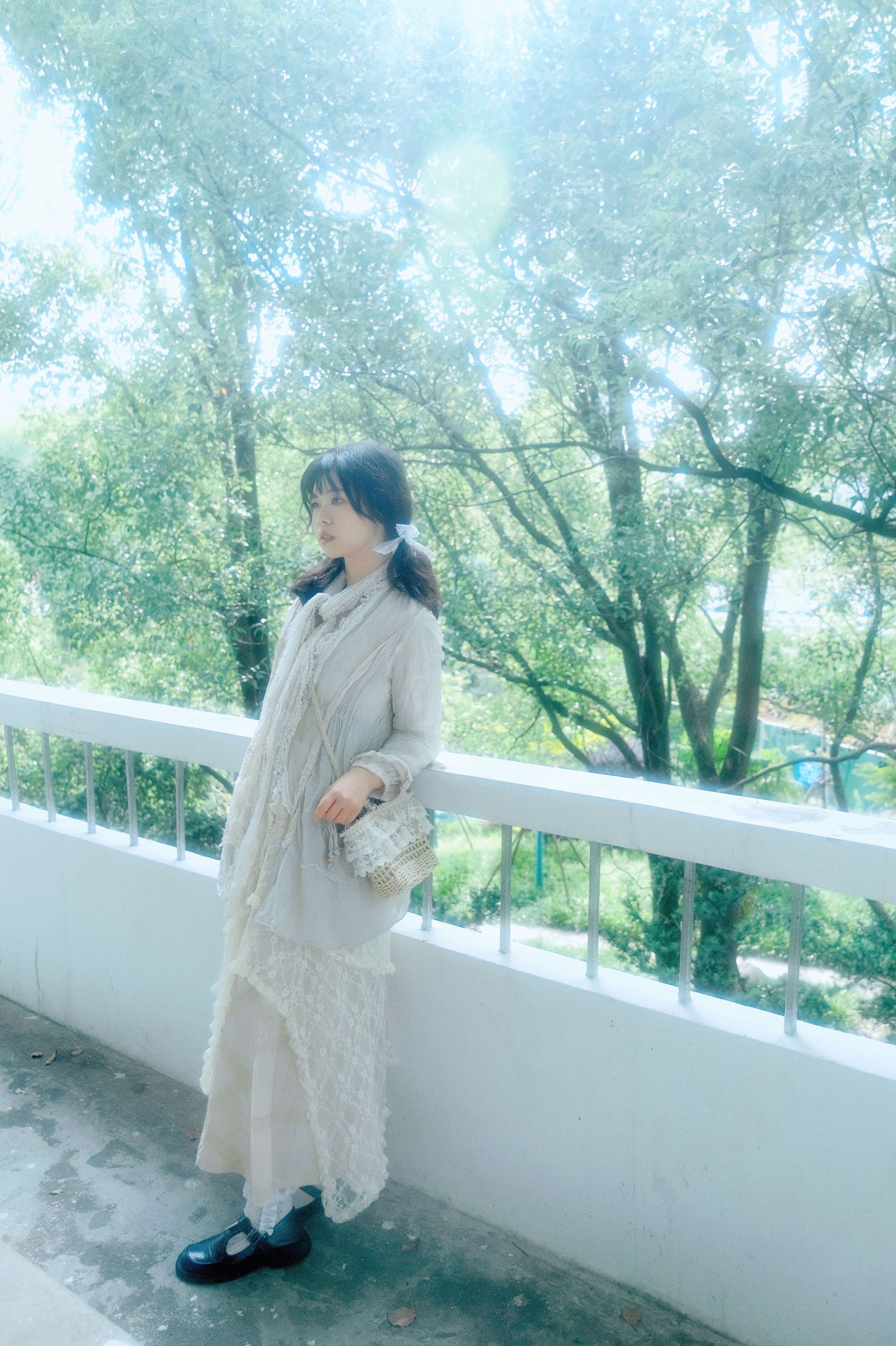 雁阿啾 – 《树与光》[18P]