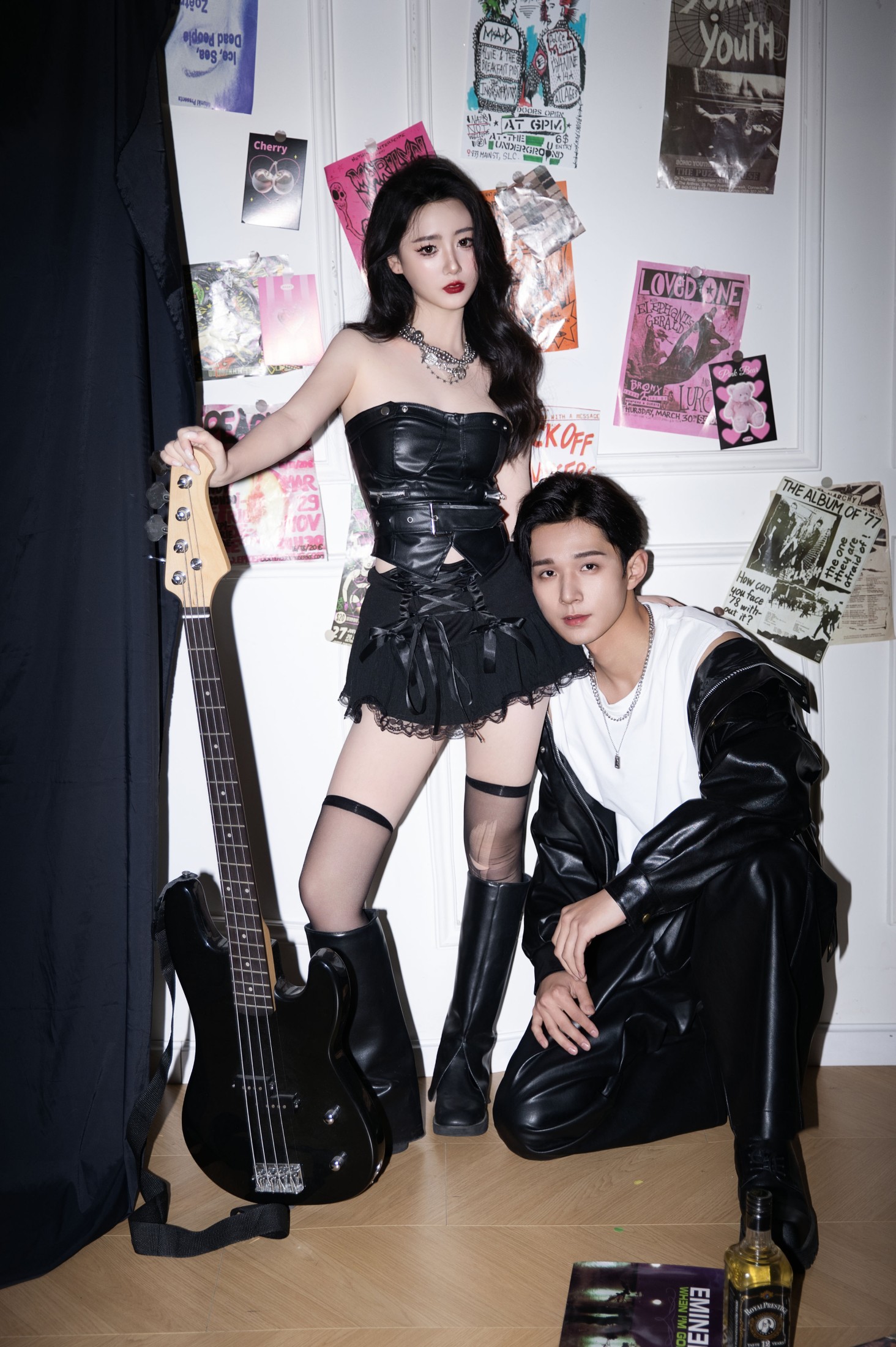 33+菠萝 – 《rocker》[13P]