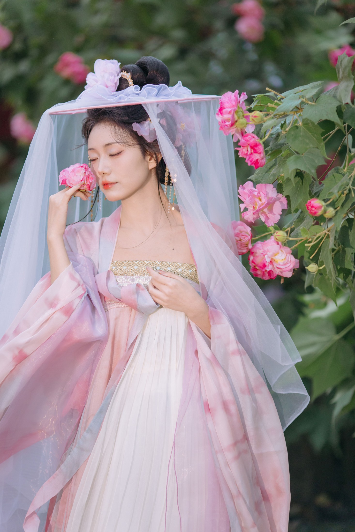 千玥 – 《花重锦官城》[20P]