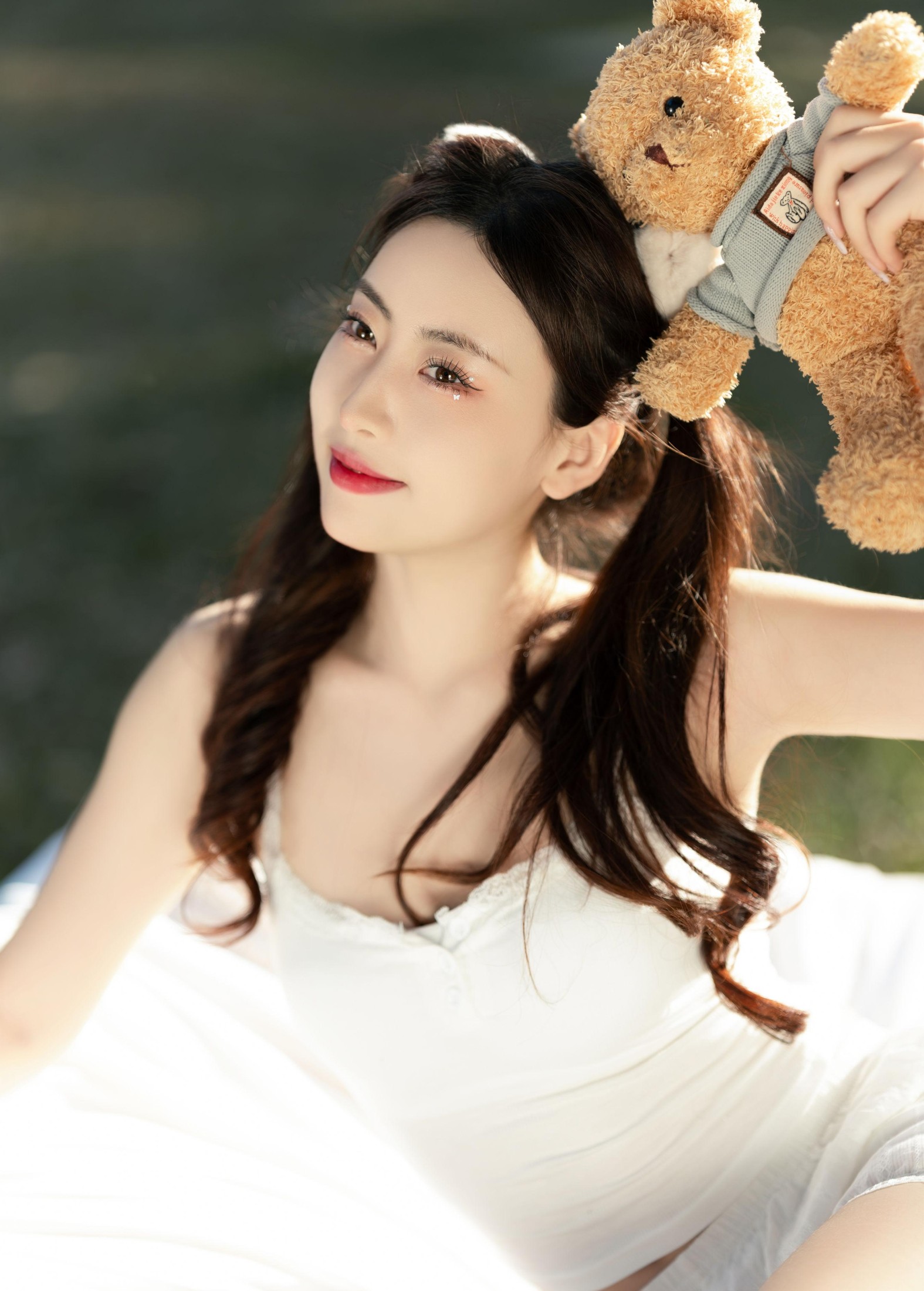 怡宝 – 《户外放松轻私》[20P]