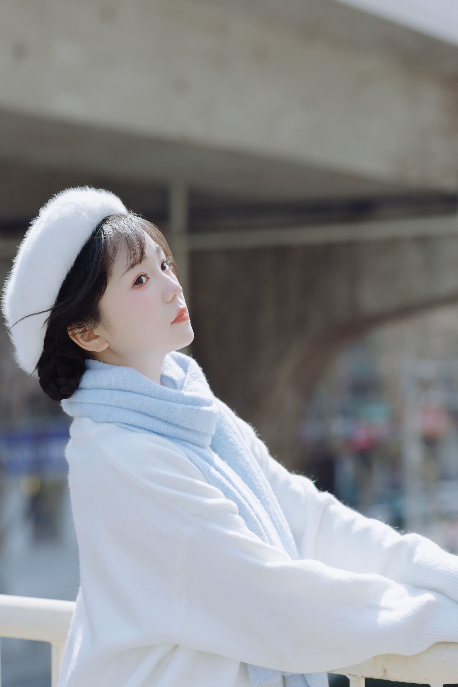 鱼泡泡 – 《天桥上的蓝色冬季》[20P]