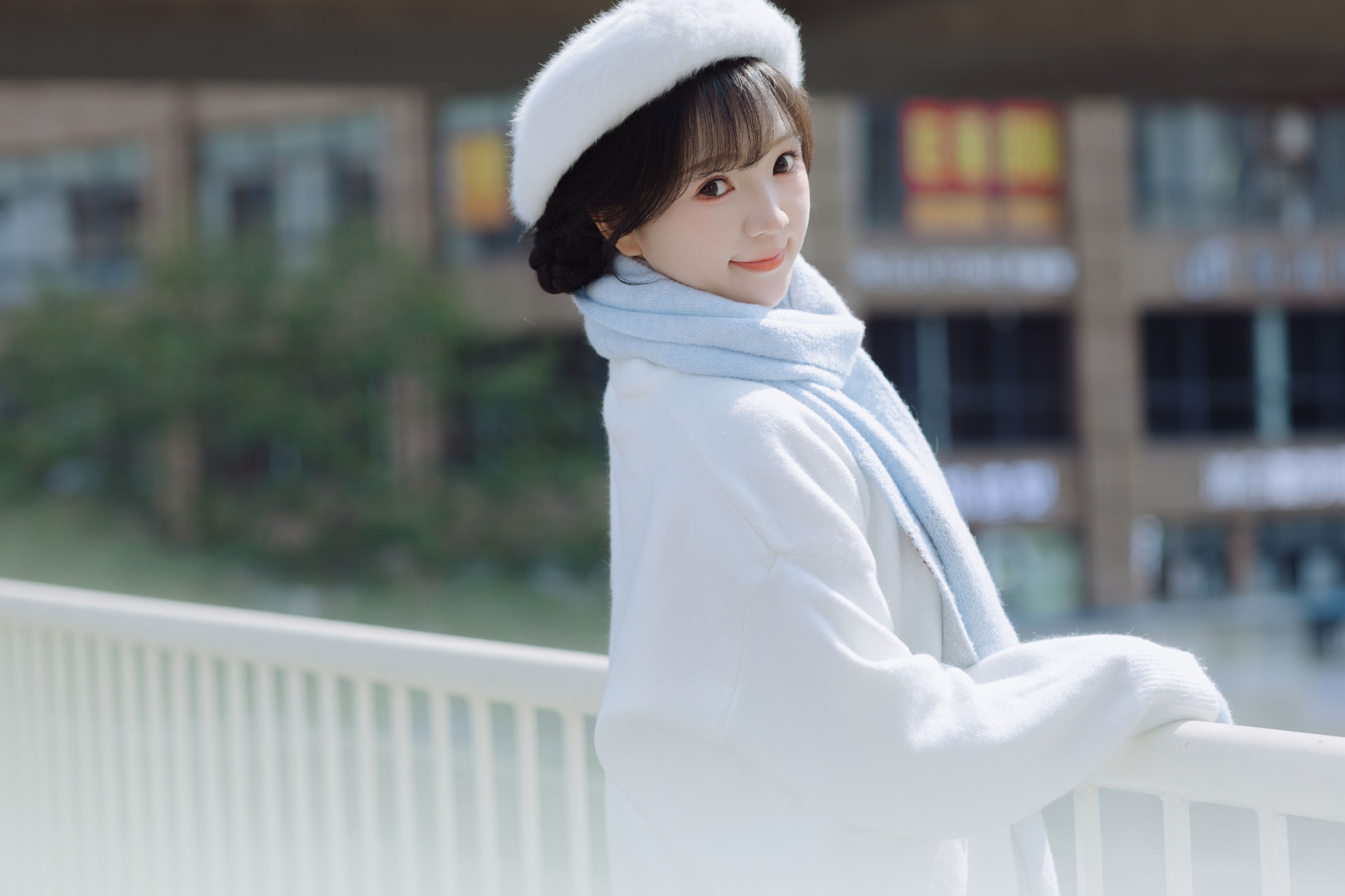 鱼泡泡 – 《天桥上的蓝色冬季》[20P]