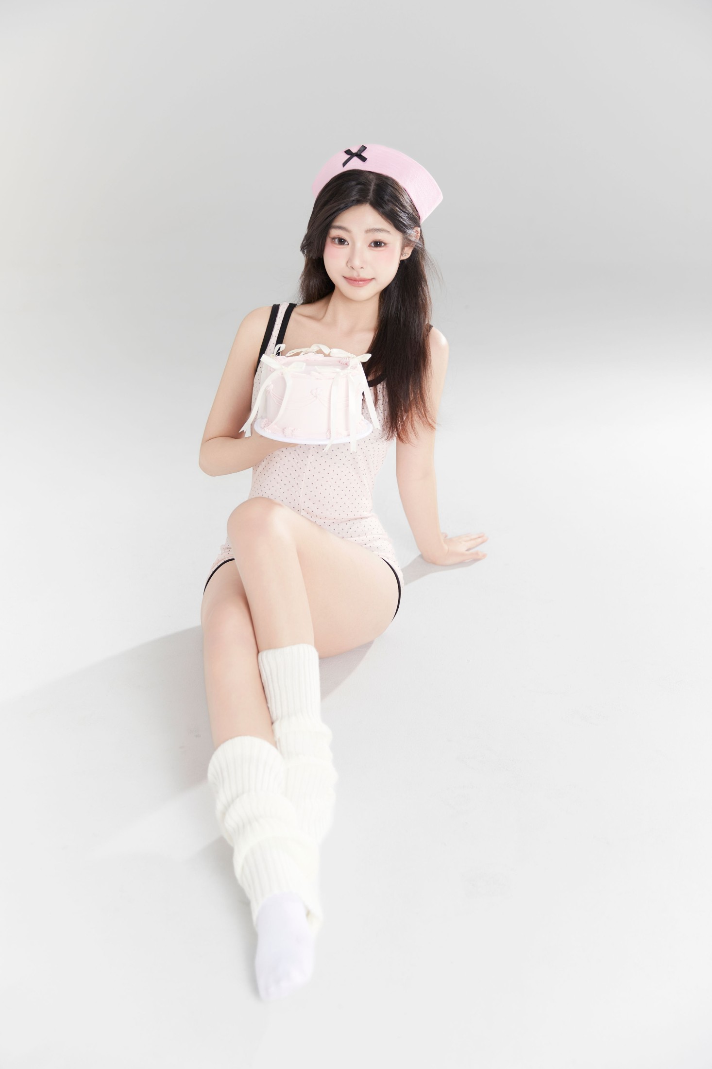 啊丹 – 《纯欲粉色空军写真》[21P]