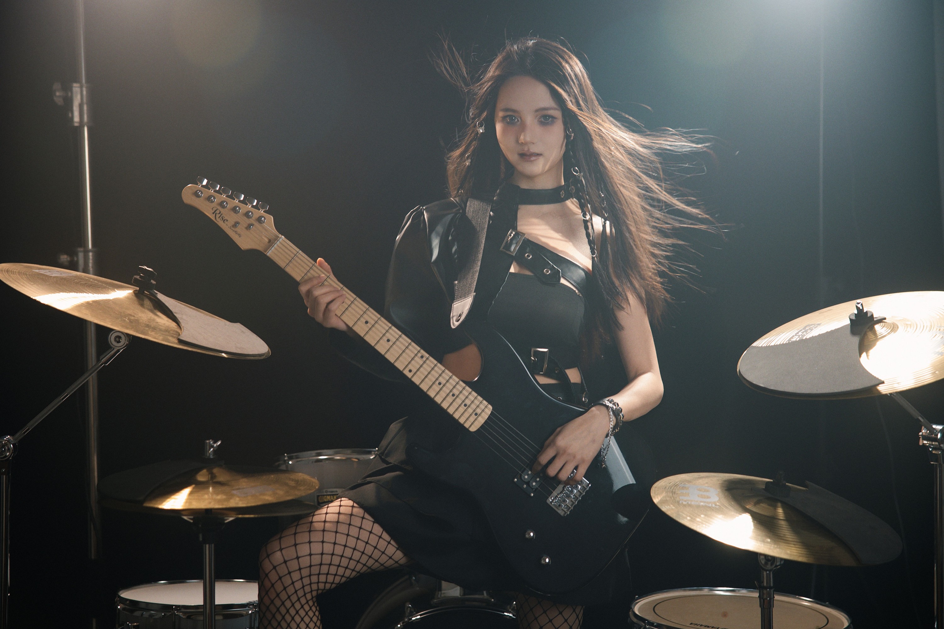 都都 莎莎 – 《暗黑乐队姐妹花》[22P]