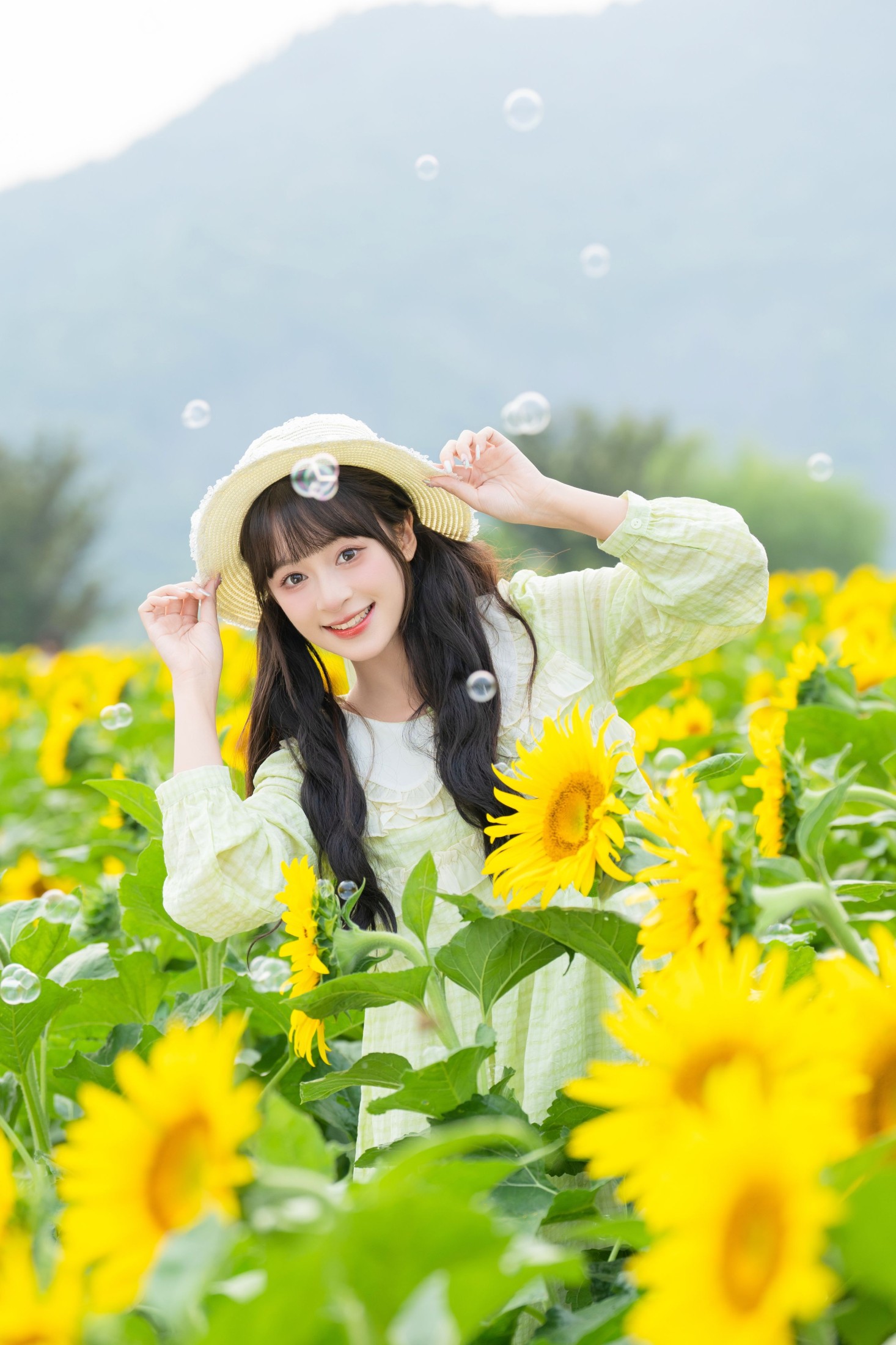 夏芋小年 – 《永远明媚》[20P]