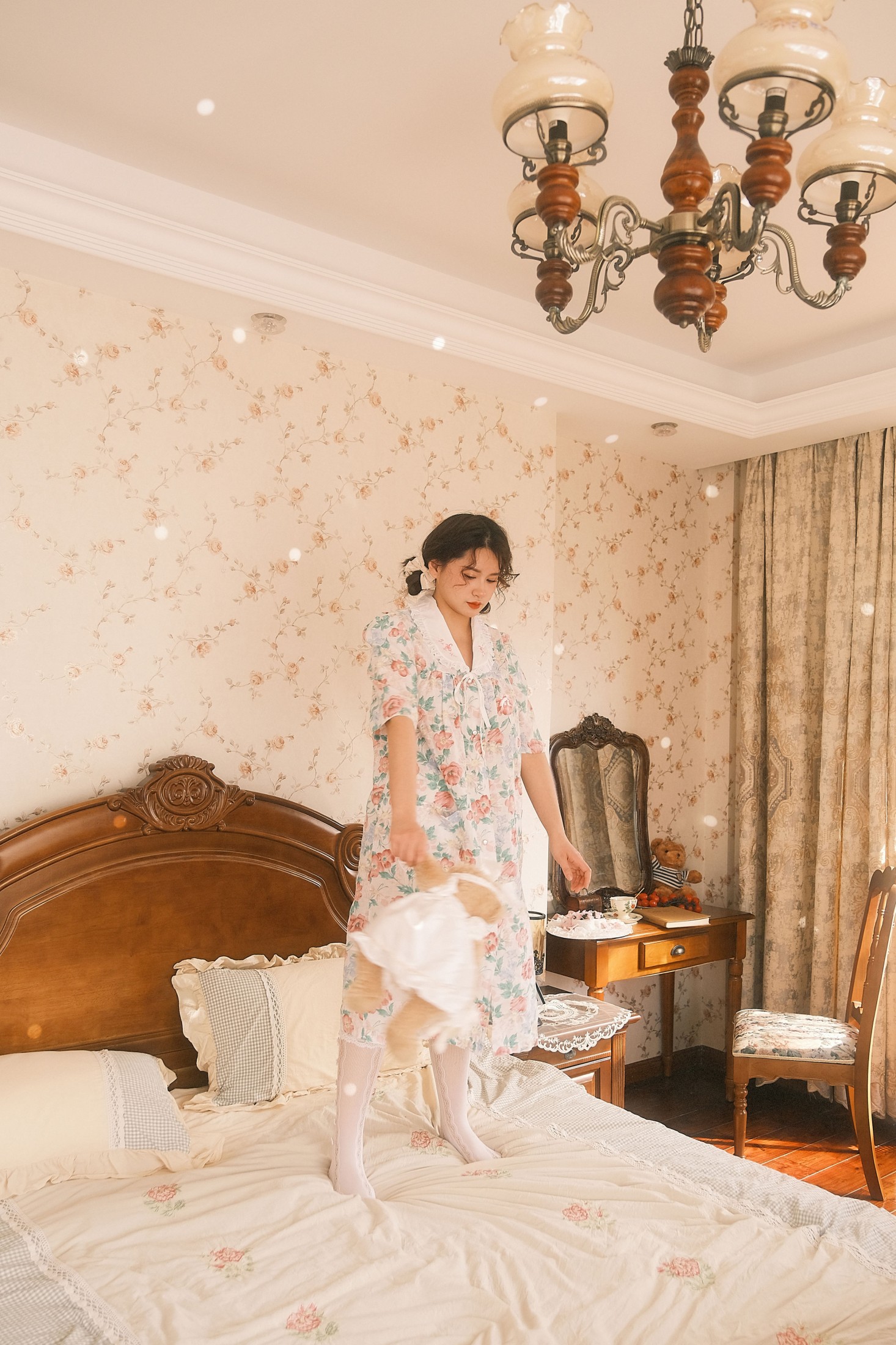 荔枝 – 《邂逅复古少女的绮梦》[14P]