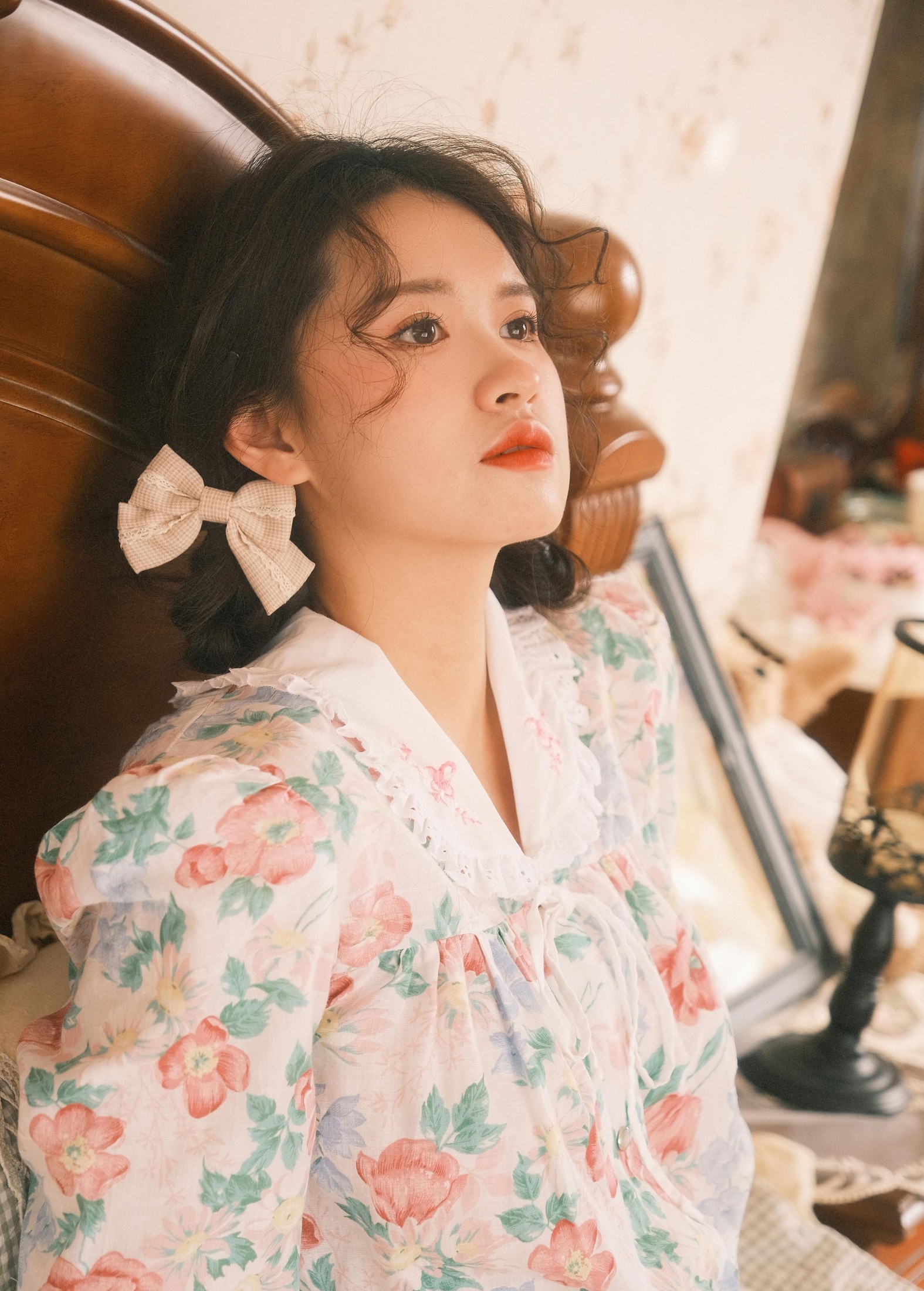 荔枝 – 《邂逅复古少女的绮梦》[14P]