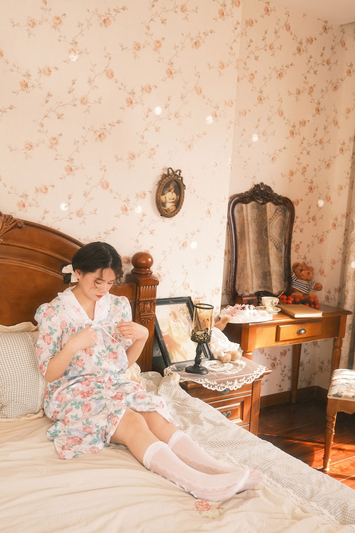 荔枝 – 《邂逅复古少女的绮梦》[14P]