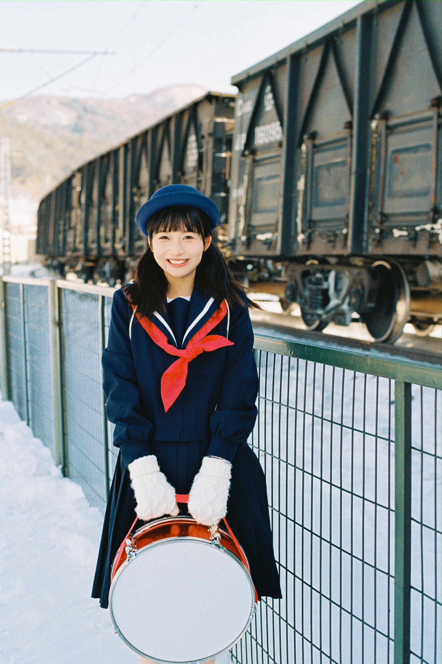 呼叫呼呼 – 《雪地里的jk》[29P]