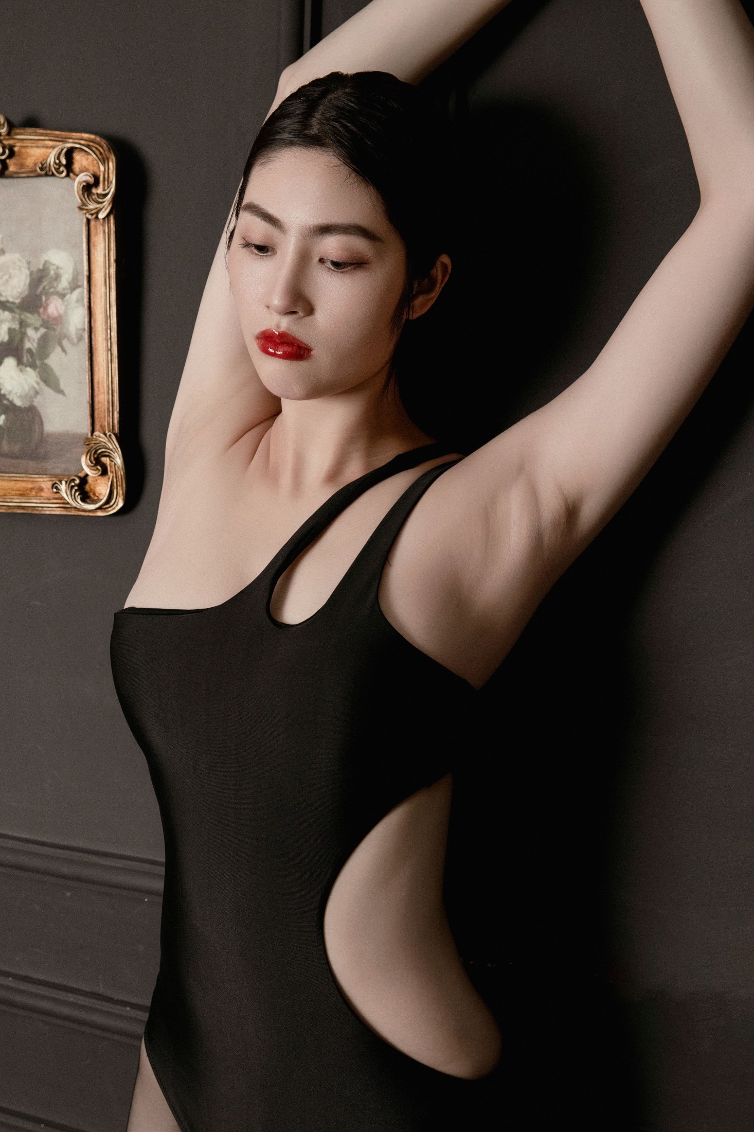 SUNNY – 《BLACK HELL》[28P]