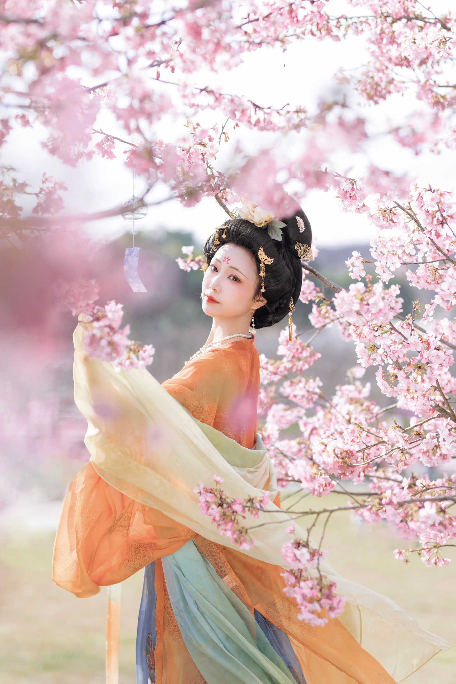 千玥 – 《名花倾国两相欢》[20P]