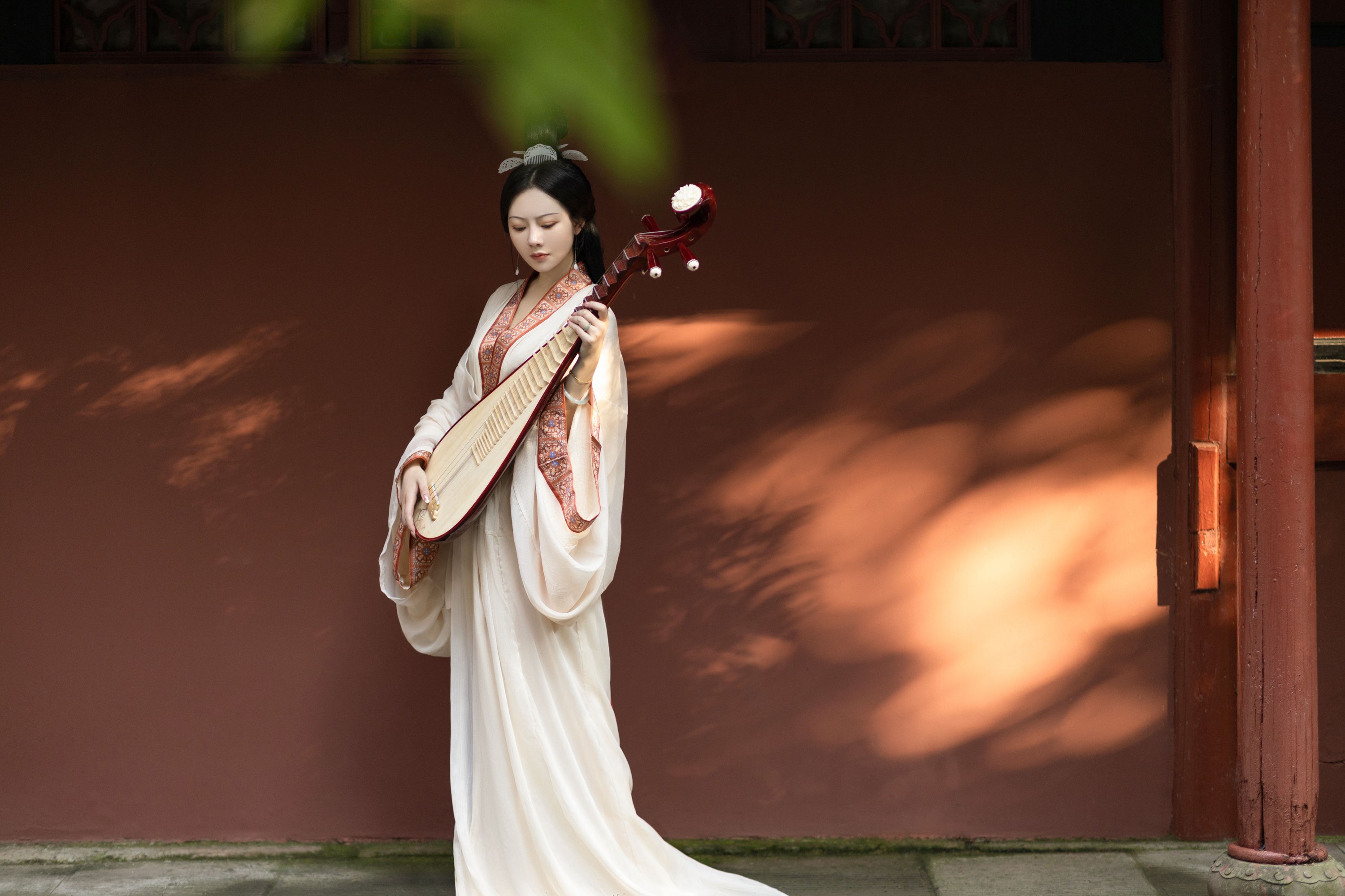 颜如玉 – 《袍影惊鸿》[24P]