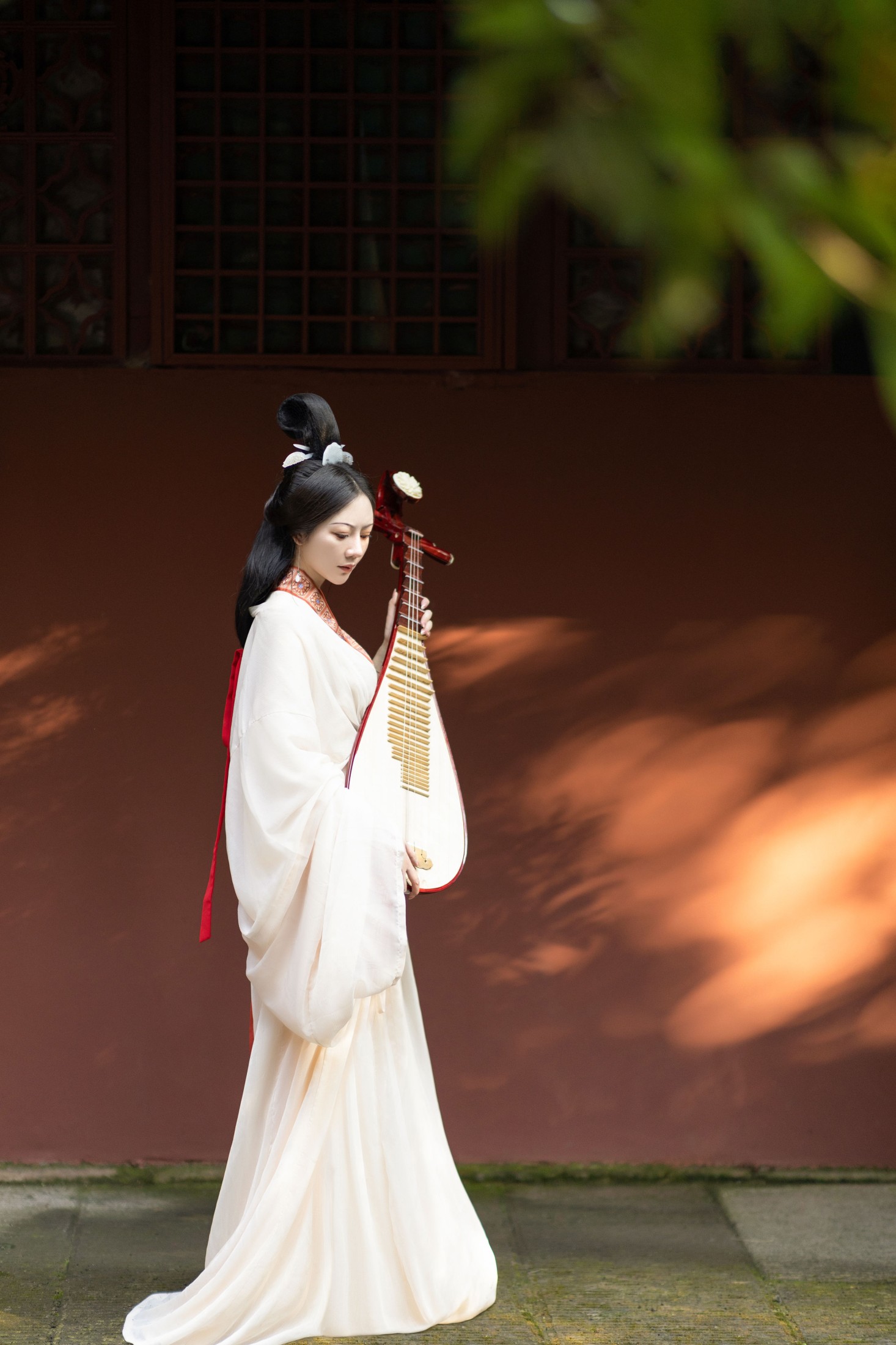 颜如玉 – 《袍影惊鸿》[24P]