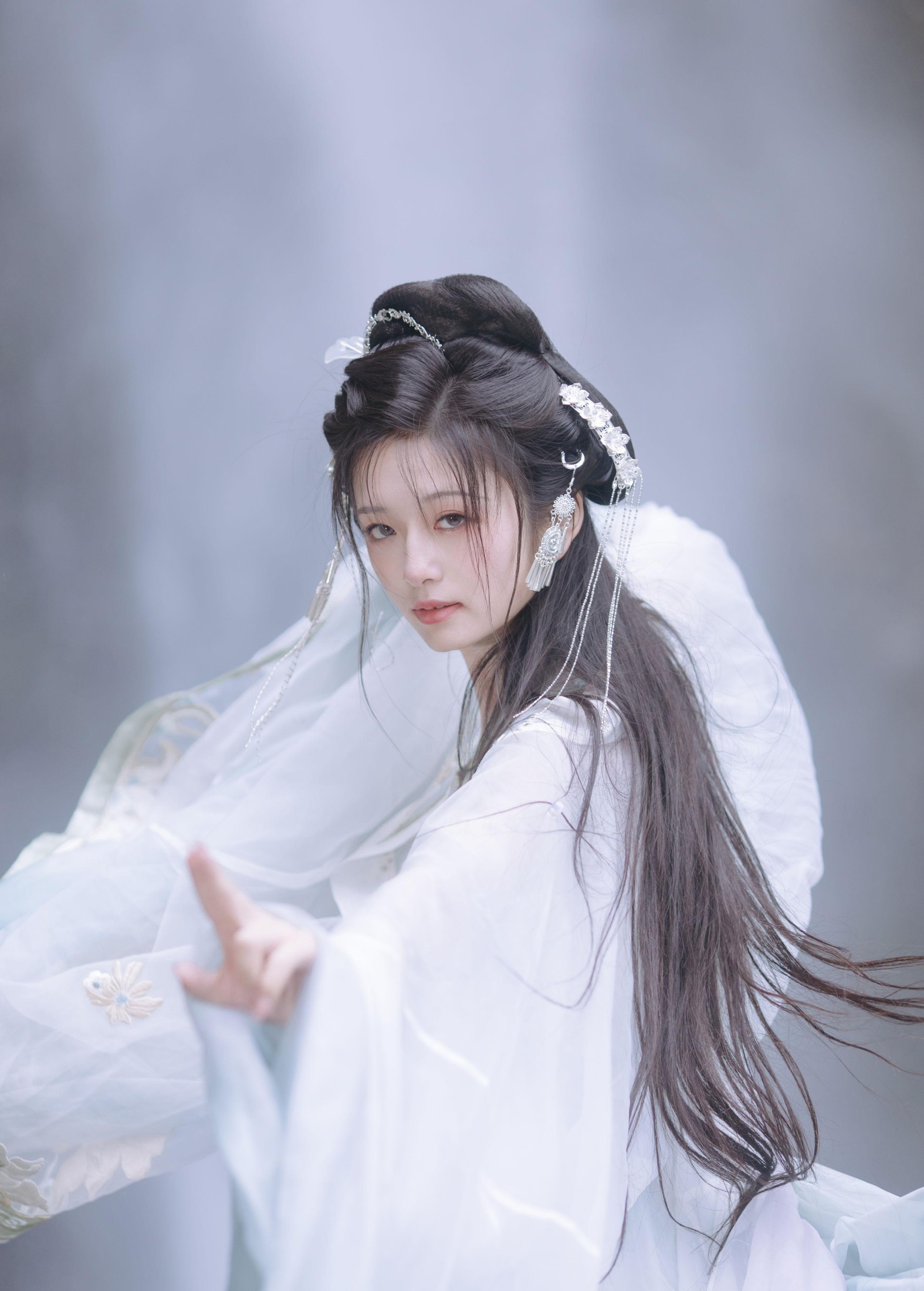 赤嫣在这里 – 《法修大师姐》[18P]