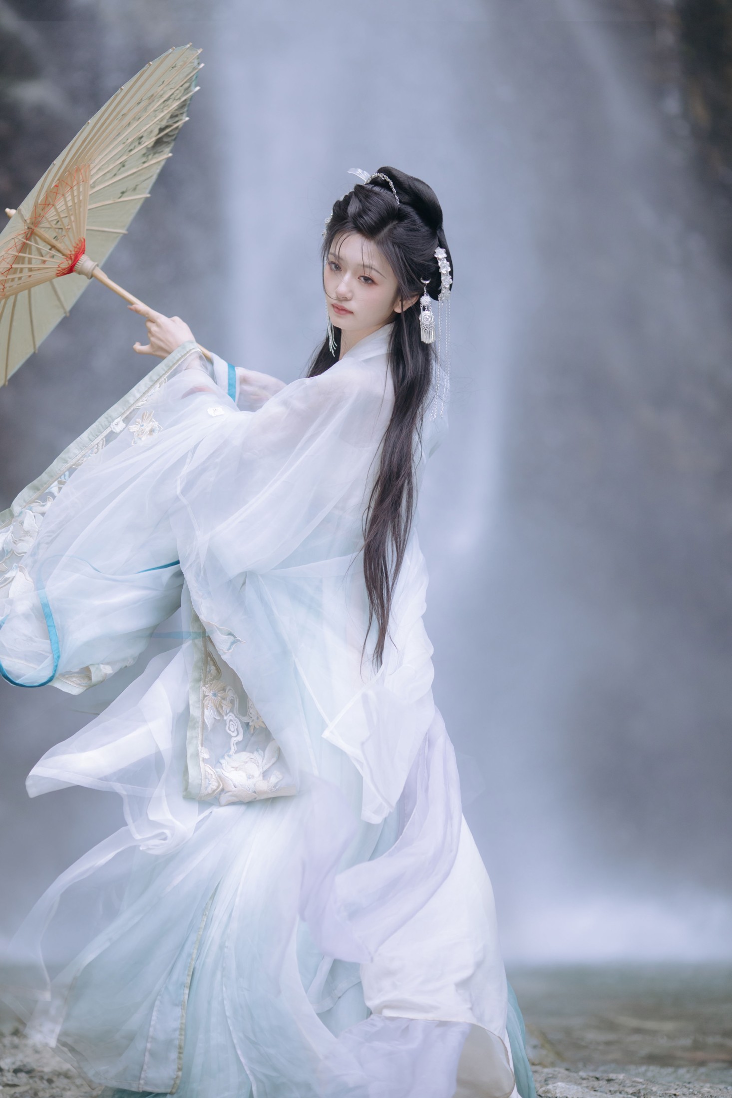 赤嫣在这里 – 《法修大师姐》[18P]