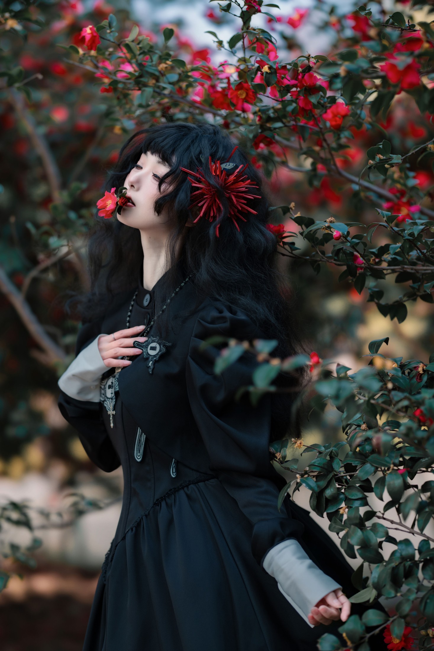 mio – 《魔女的条件》[26P]