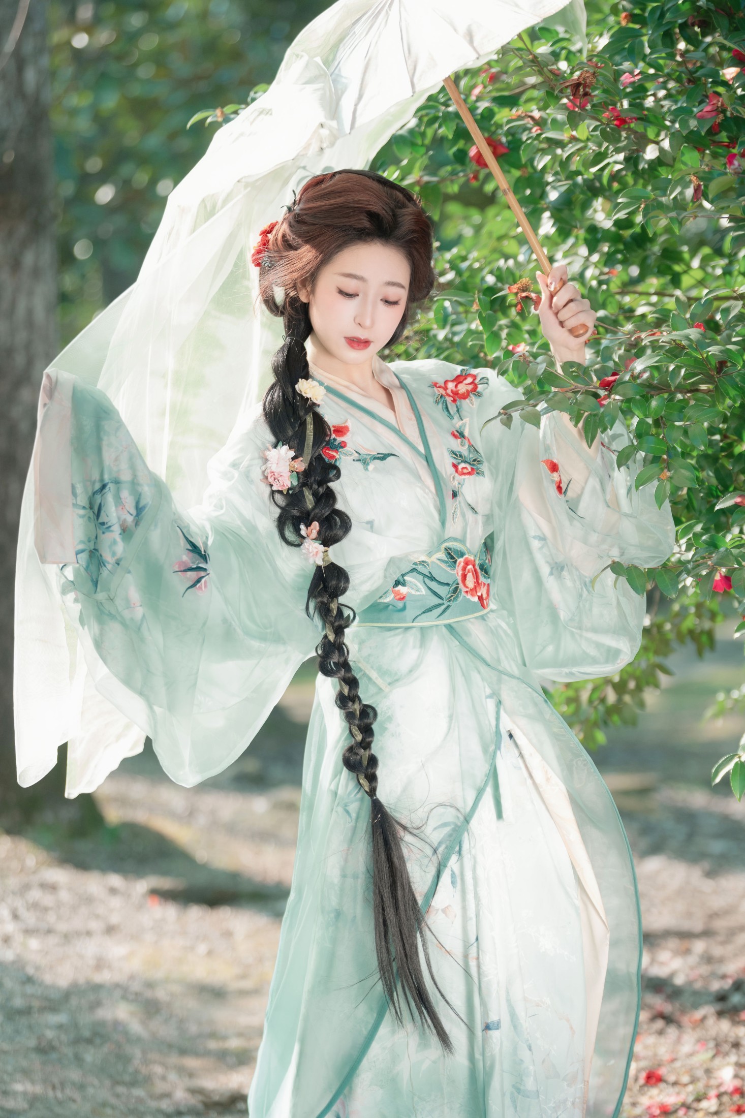 小何 – 《山茶花》[28P]